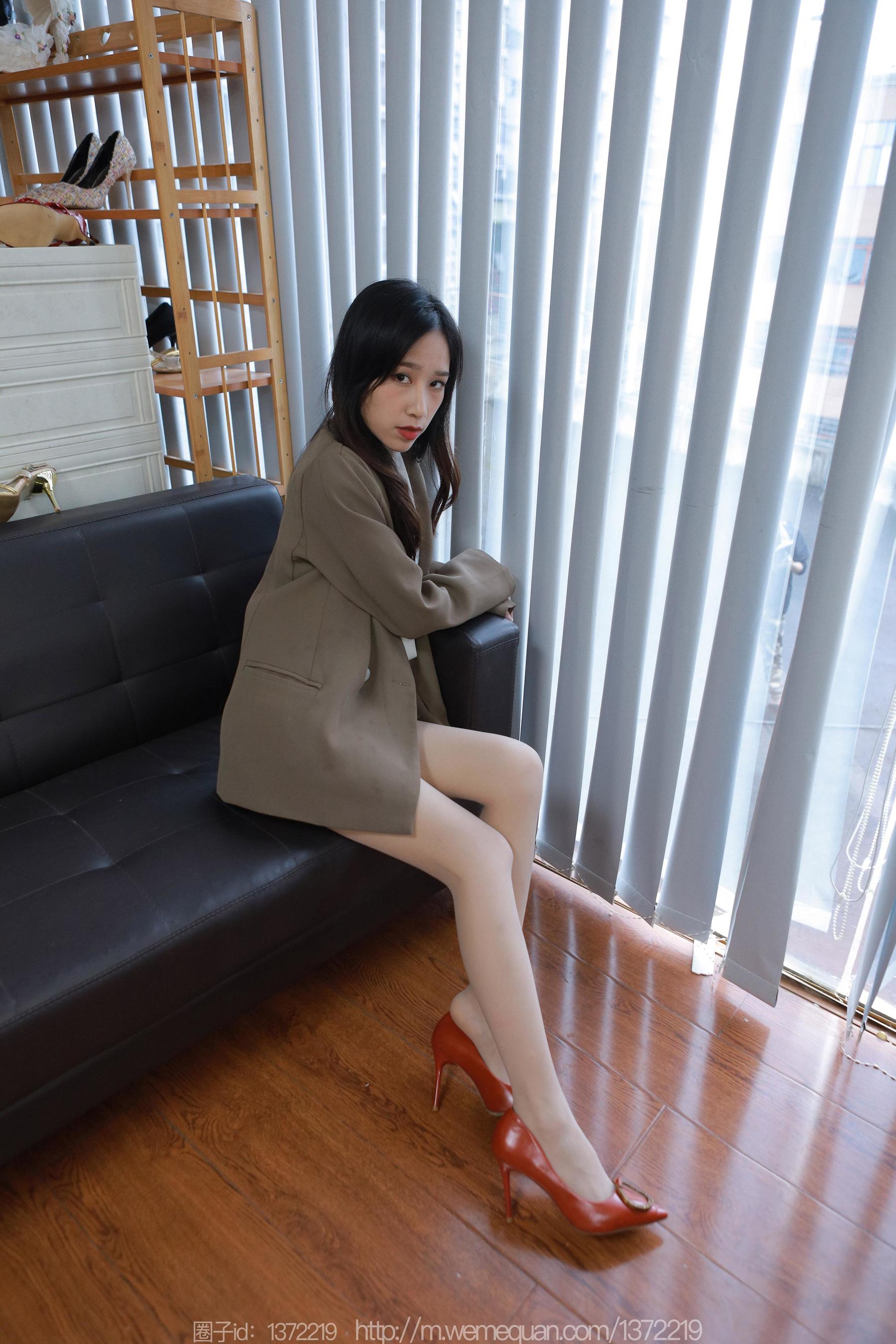 IESS异思趣向 - 模特：美子 《橘色高跟肉丝》