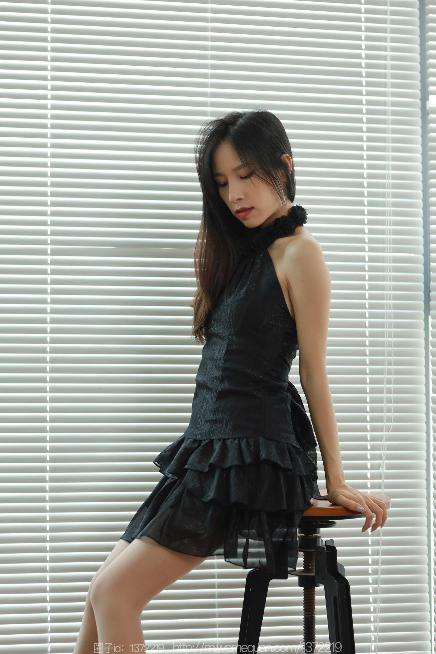 IESS异思趣向 - 模特：美子 《露背连衣裙》