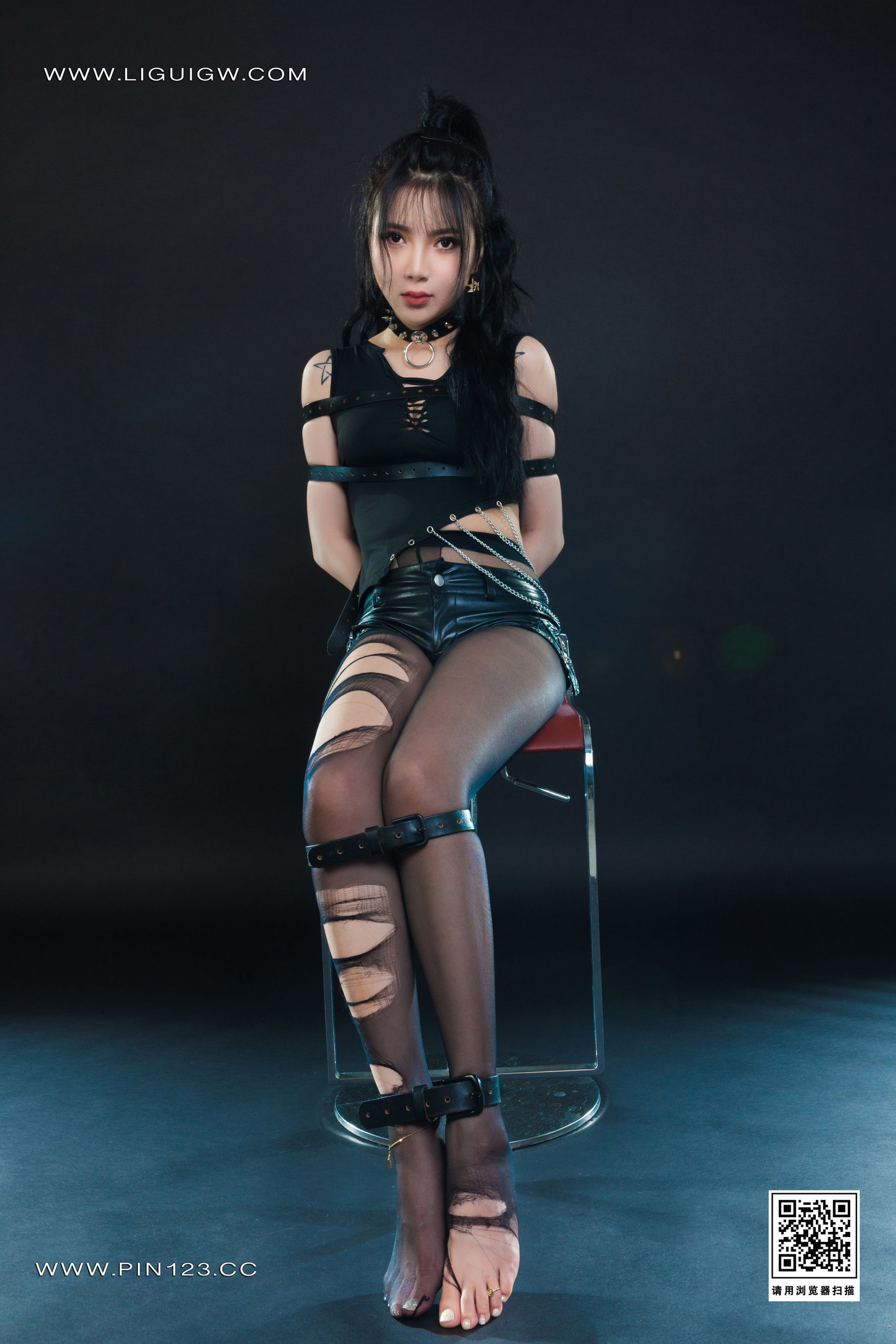 [Ligui丽柜] 2023.08.18 撕袜四马 小七