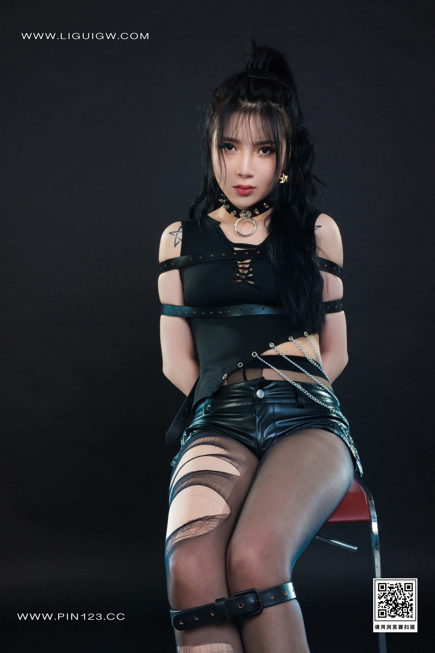 [Ligui丽柜] 2023.08.18 撕袜四马 小七