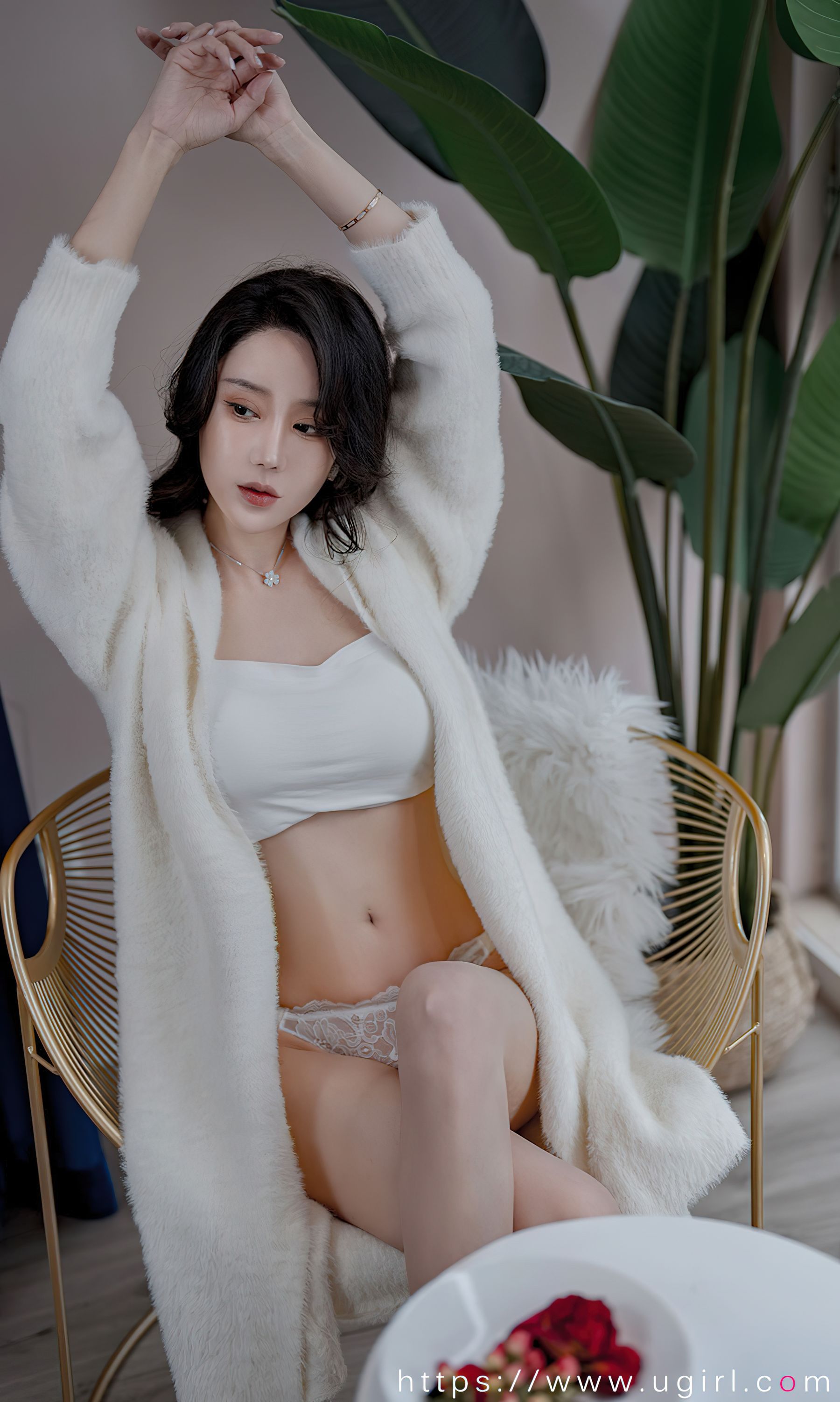 [Ugirls]爱尤物 No.2615 梦海深处 模特合辑何周周
