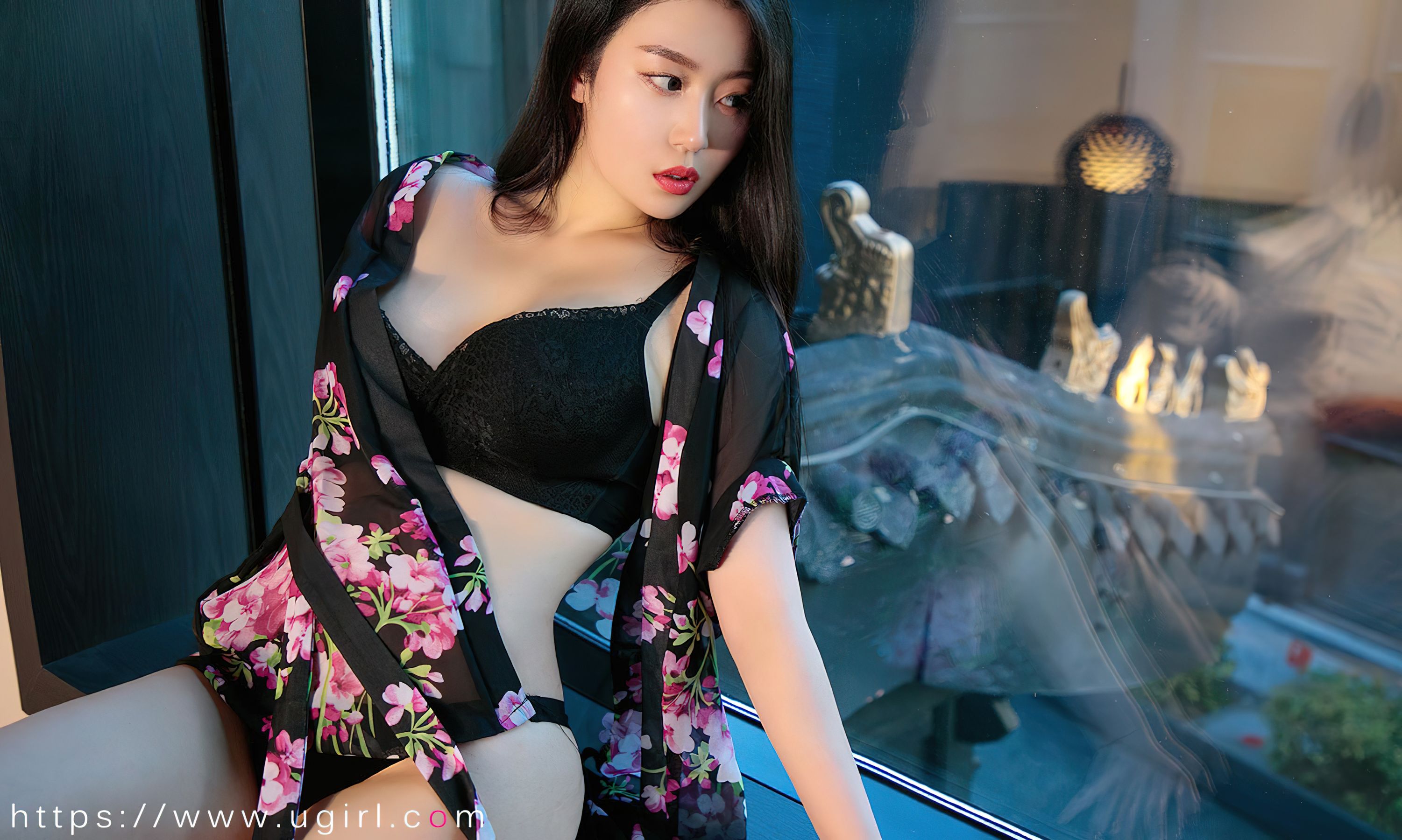 [Ugirls]爱尤物 No.2618 不偏不倚 钟晴