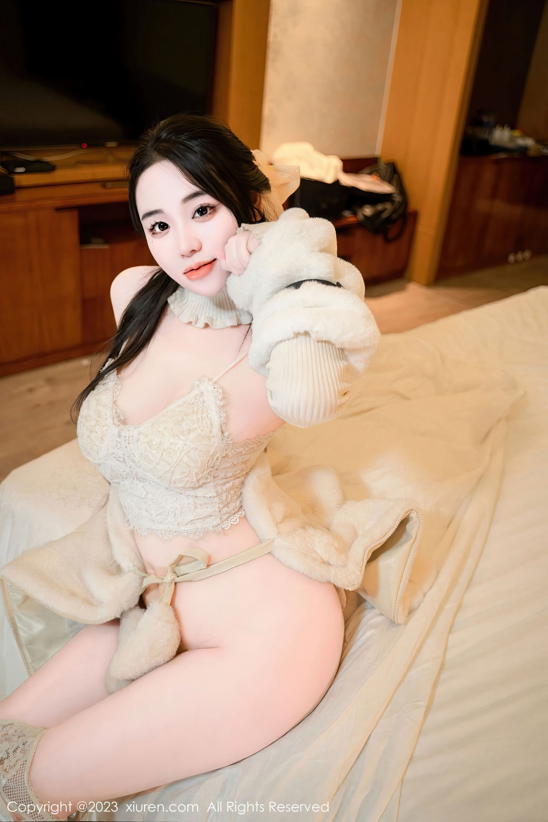[秀人XiuRen] 2023.07.04 No.7018 汐汐爱吃草莓