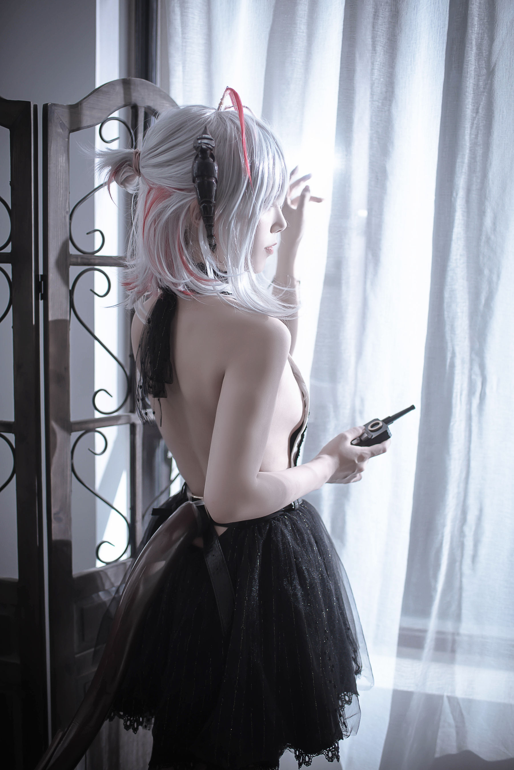 动漫博主切切celia - 明日方舟 W 礼服