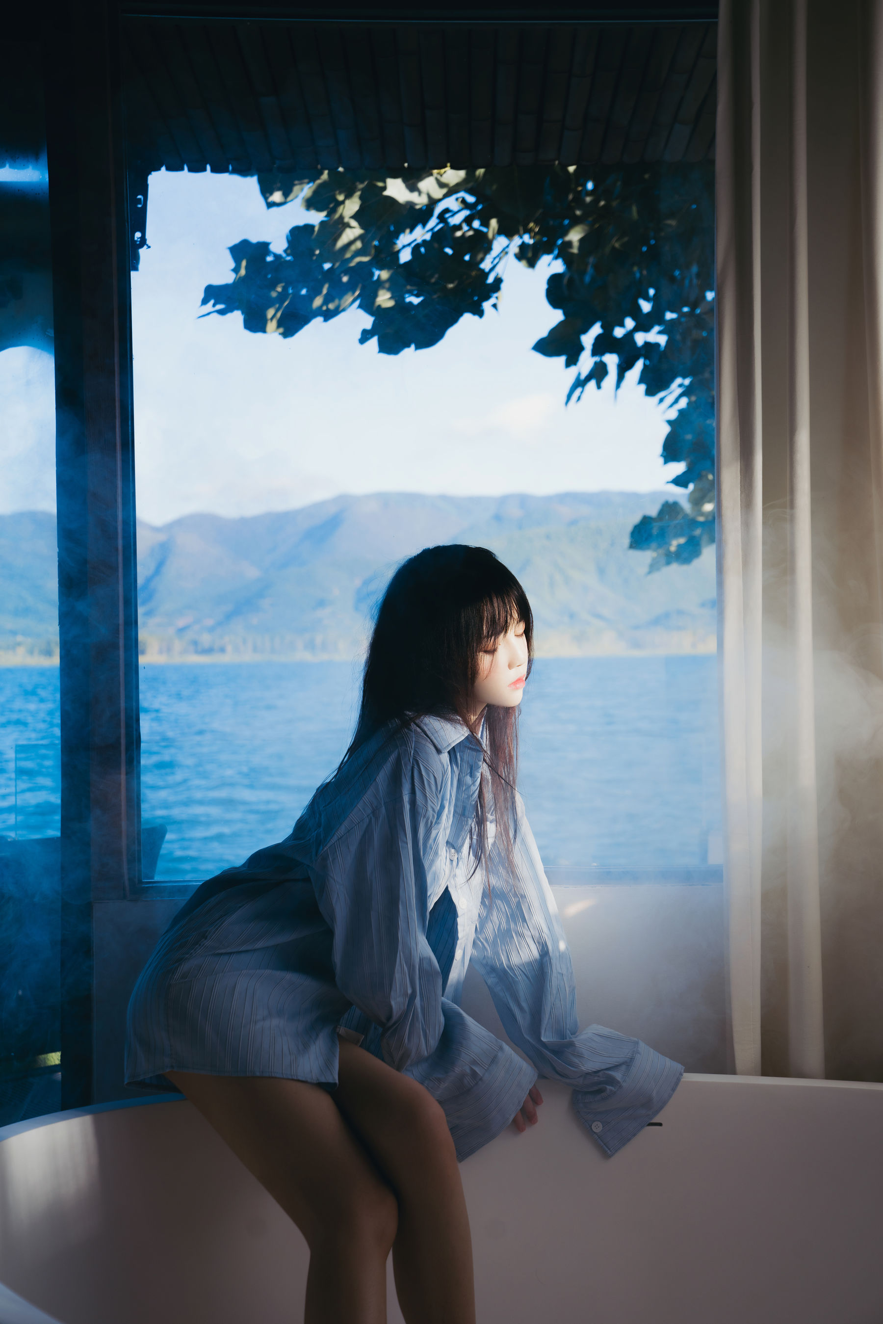 桜桃喵 - 蓝衬衫