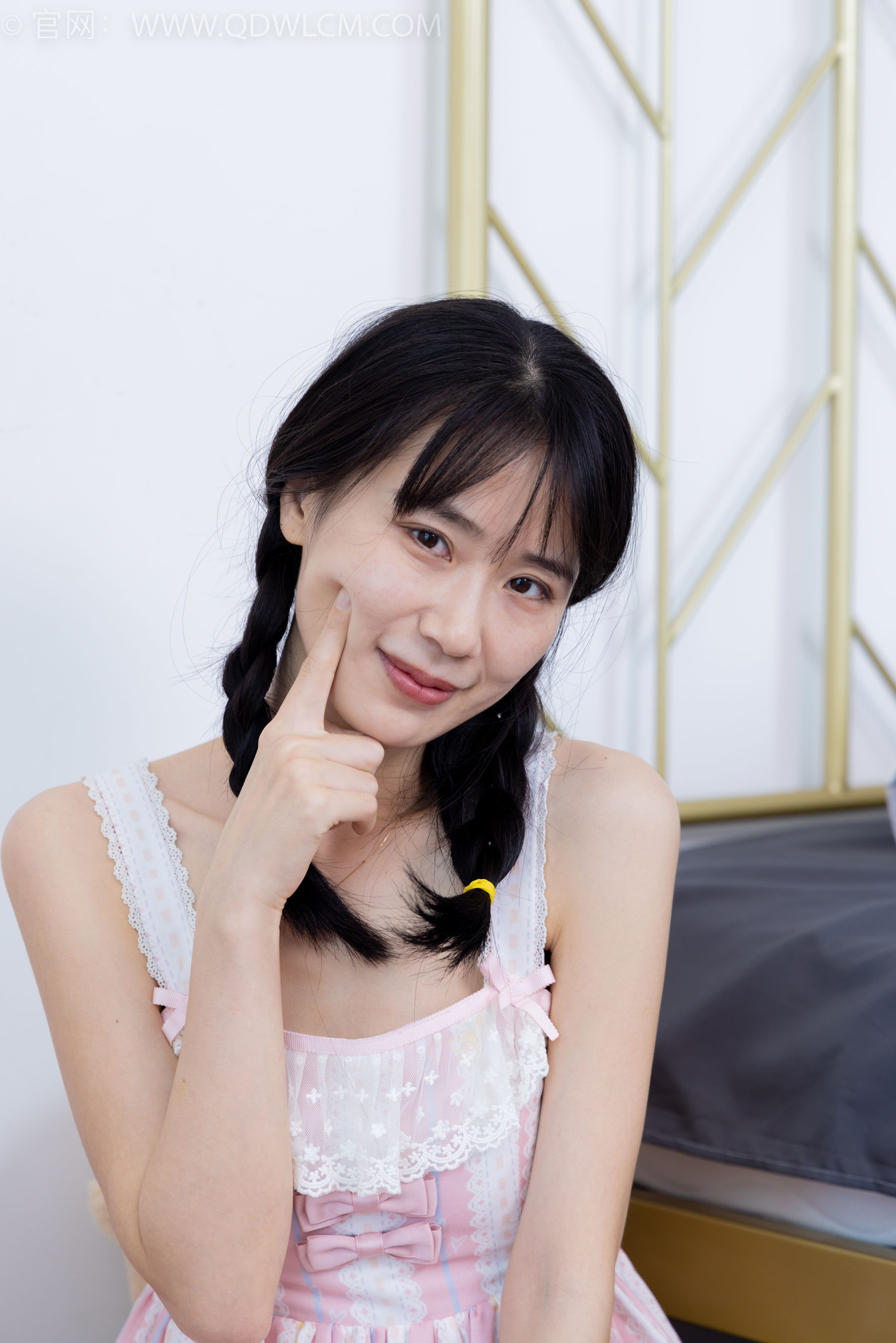 物恋传媒 No.1634 菜菜 -粉红少女