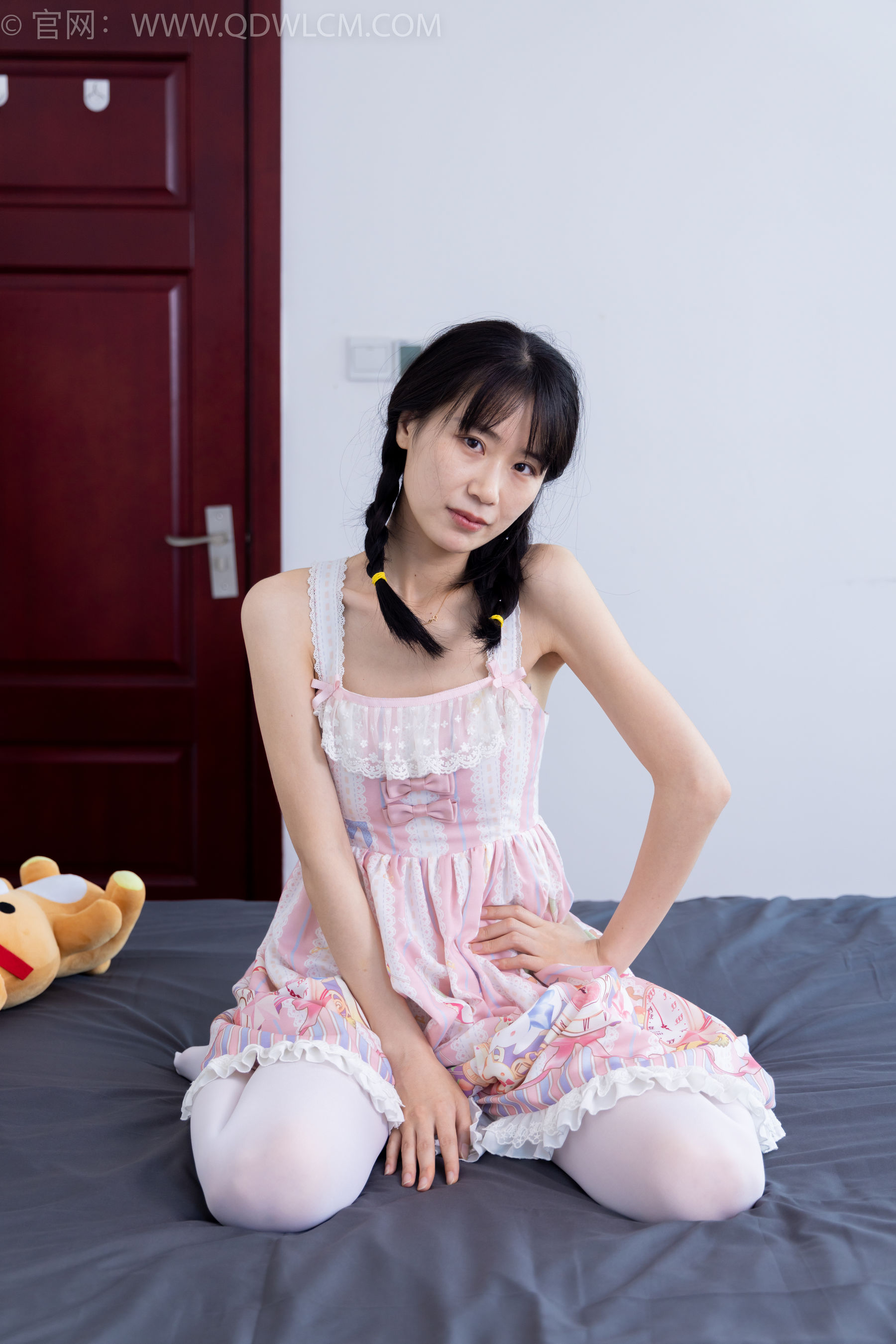 物恋传媒 No.1634 菜菜 -粉红少女
