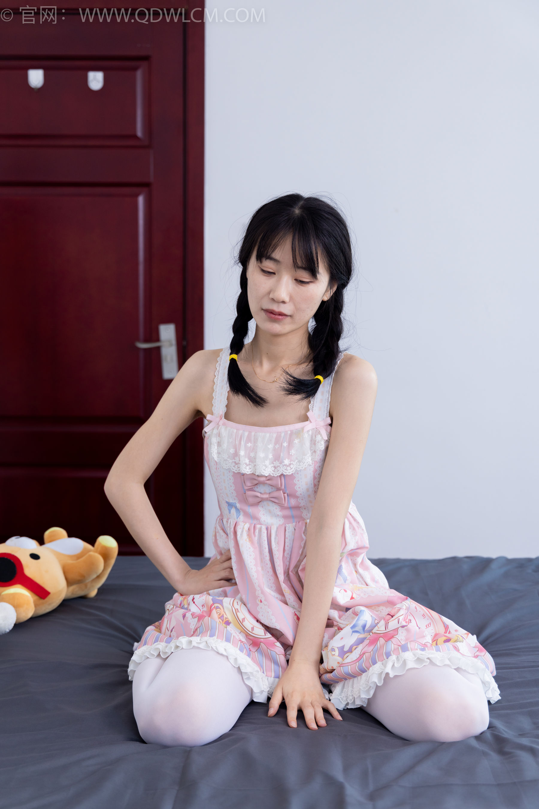 物恋传媒 No.1634 菜菜 -粉红少女