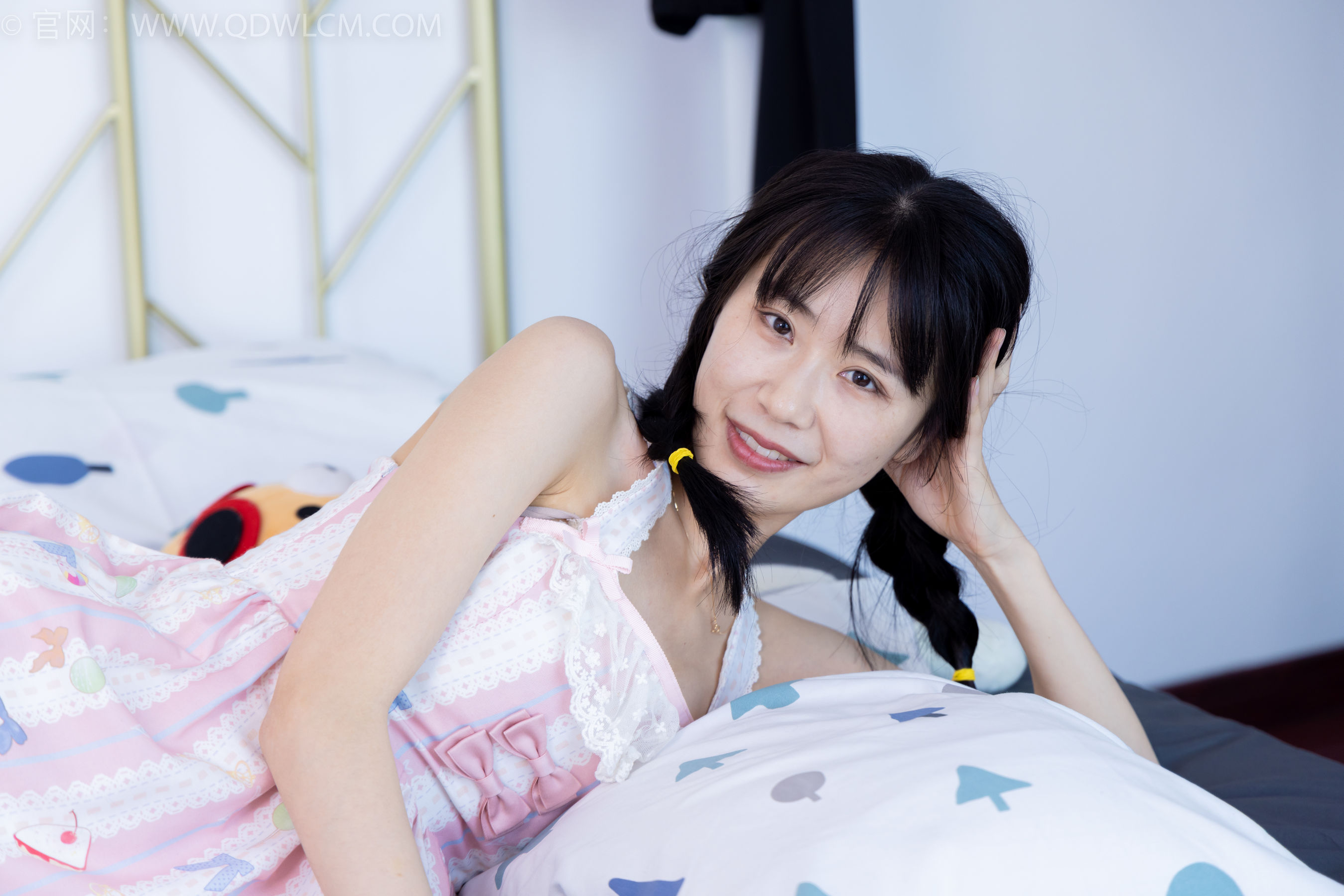 物恋传媒 No.1634 菜菜 -粉红少女
