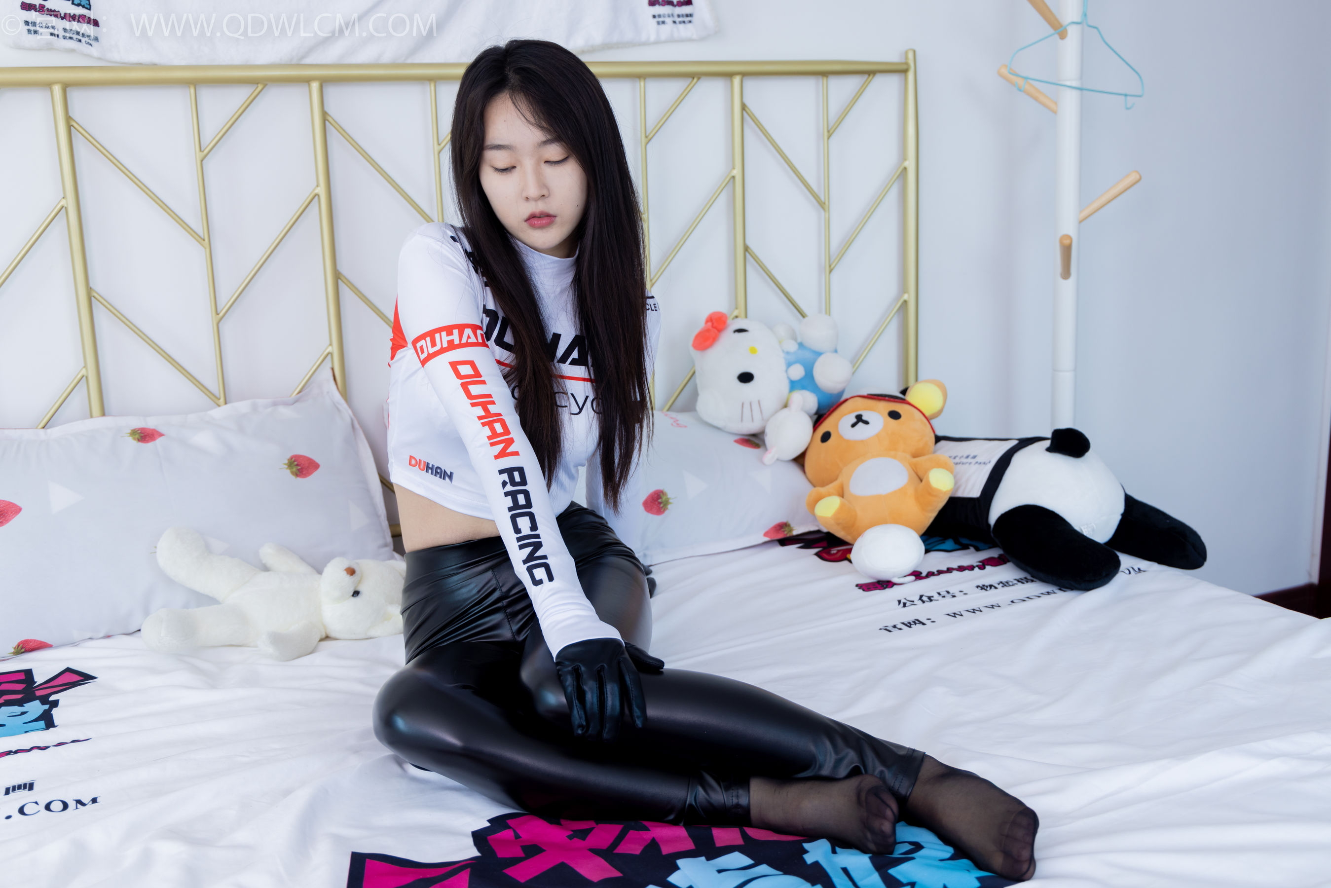 物恋传媒 No.1635 美兔 -机车酷女孩