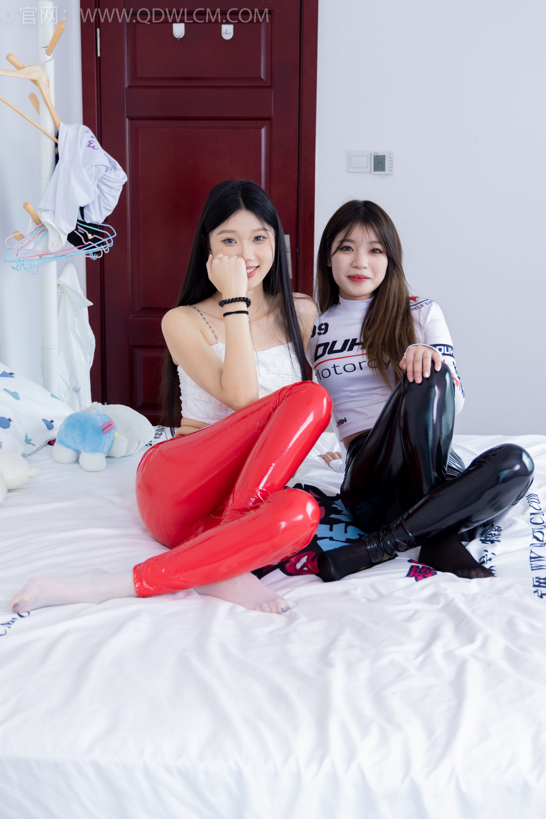 物恋传媒 No.1638 小竹&闪闪 -慢慢相遇