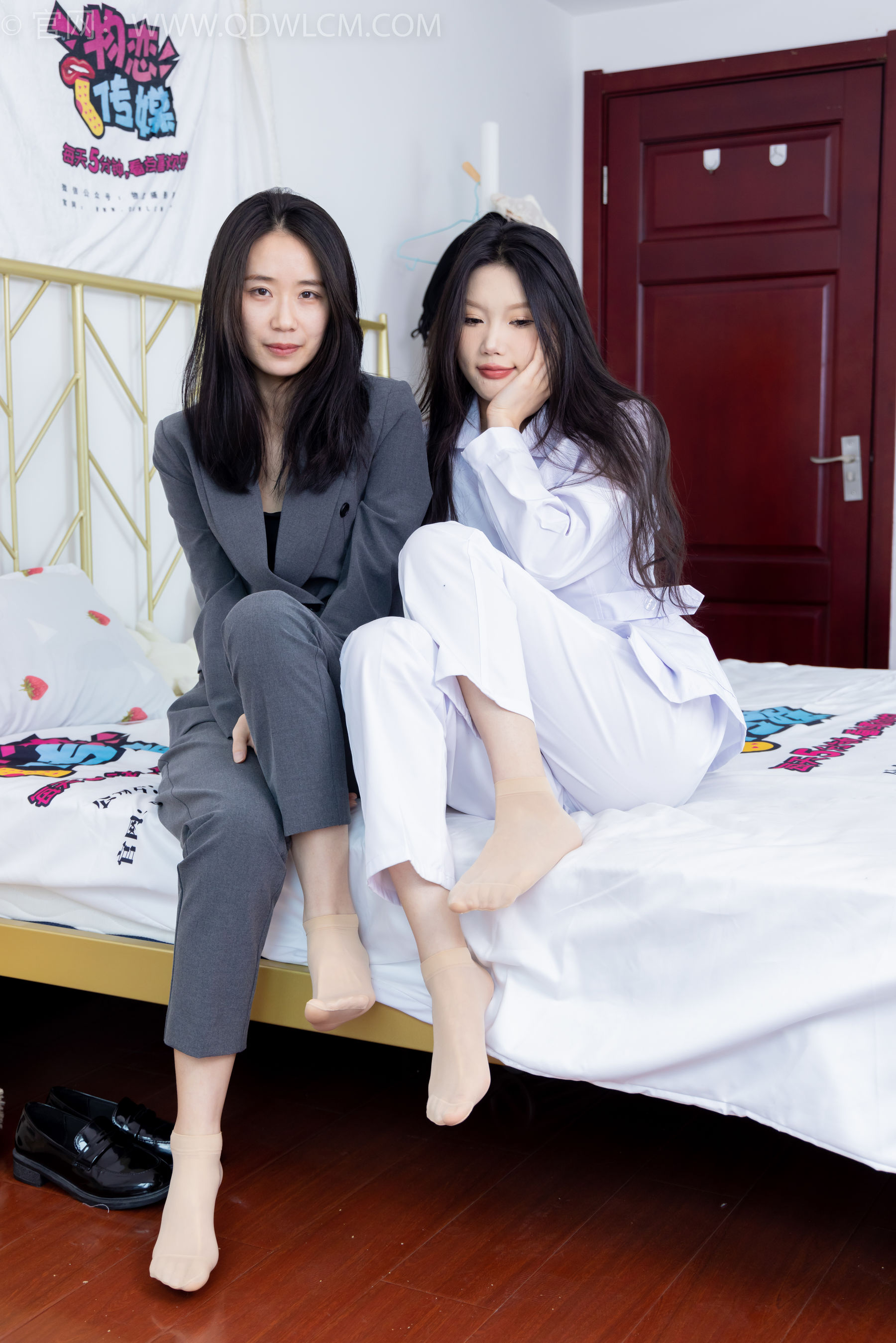 物恋传媒 No.1650 小竹&菜菜 -重生之美