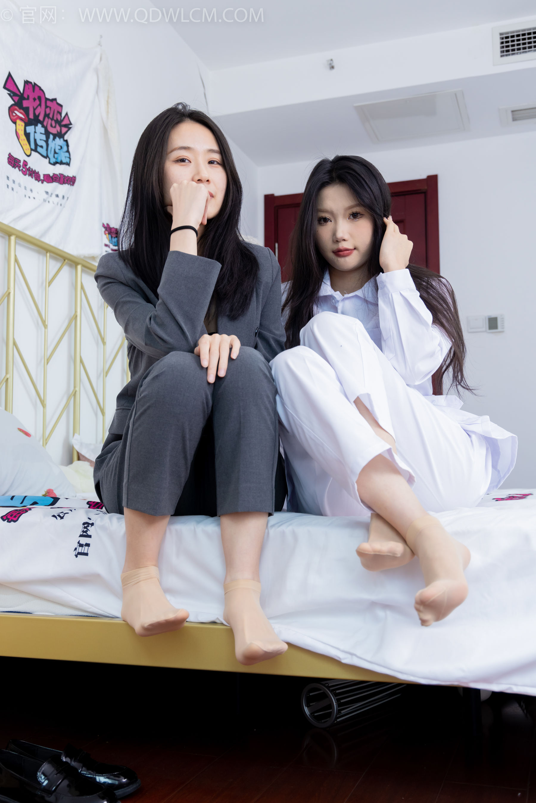 物恋传媒 No.1650 小竹&菜菜 -重生之美