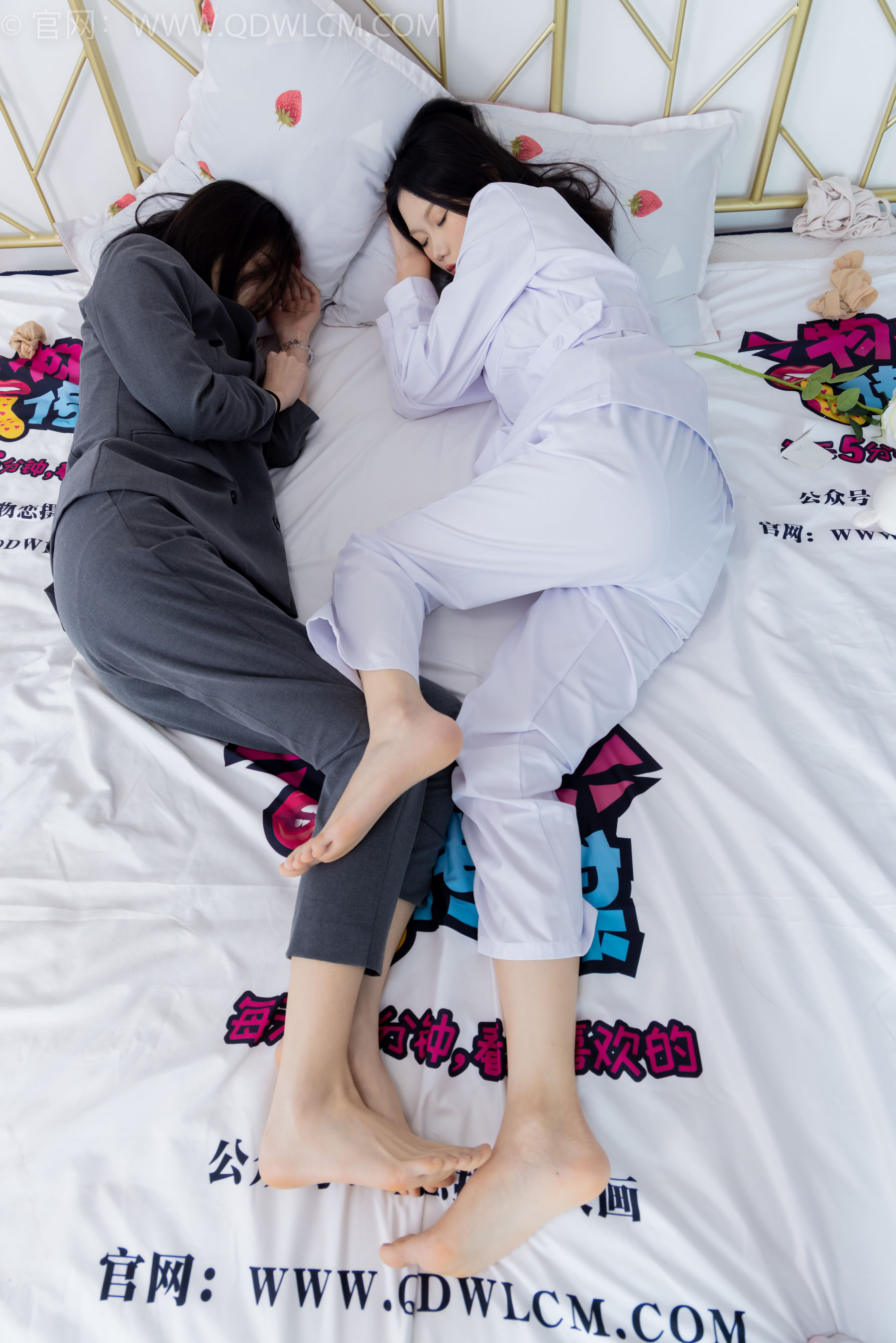 物恋传媒 No.1650 小竹&菜菜 -重生之美