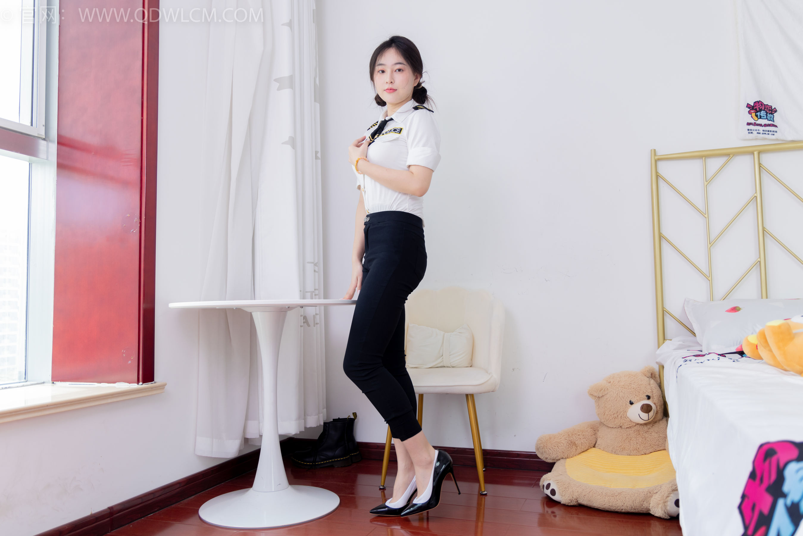 物恋传媒 No.1654 美兔 -晚风吹人醒