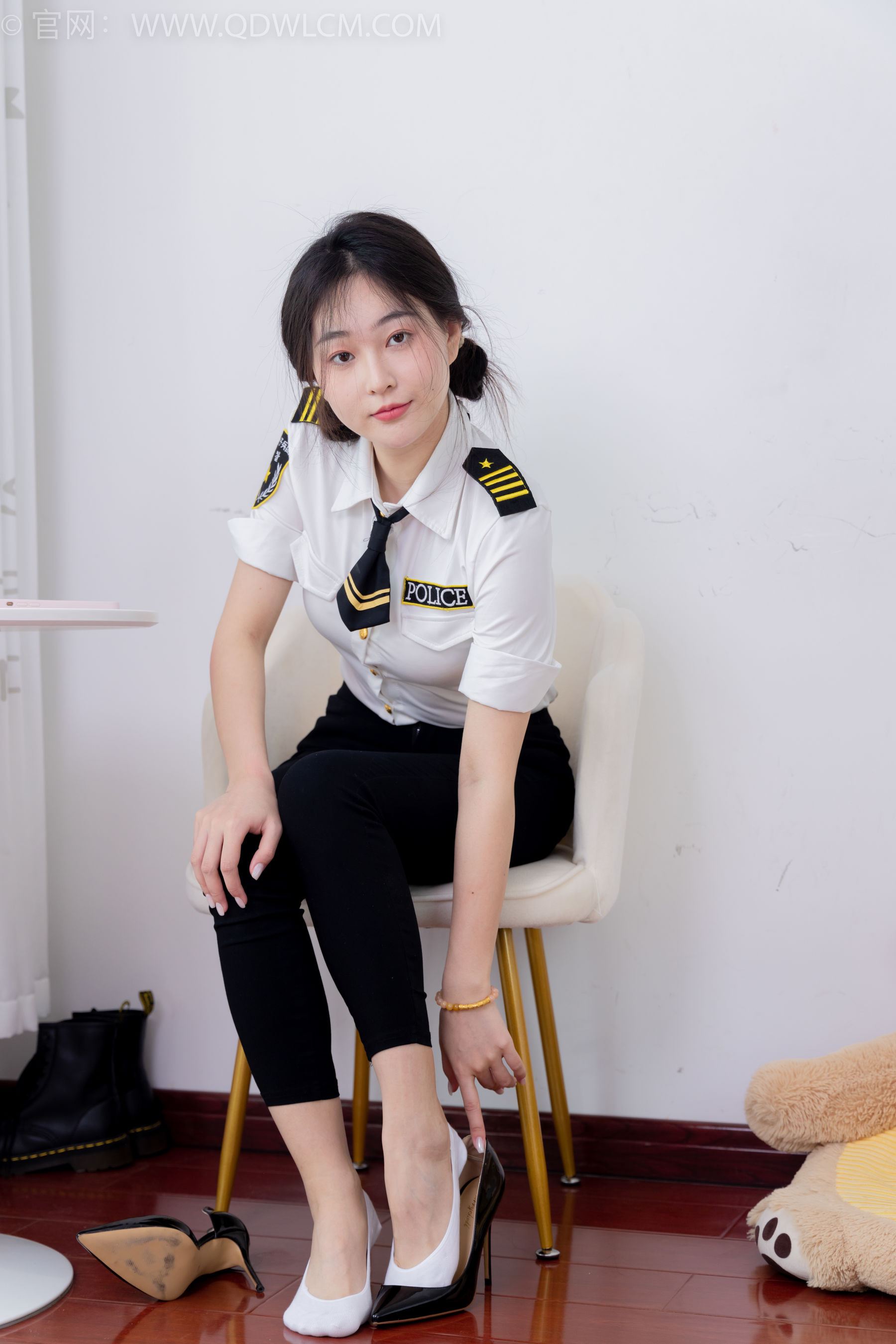 物恋传媒 No.1654 美兔 -晚风吹人醒
