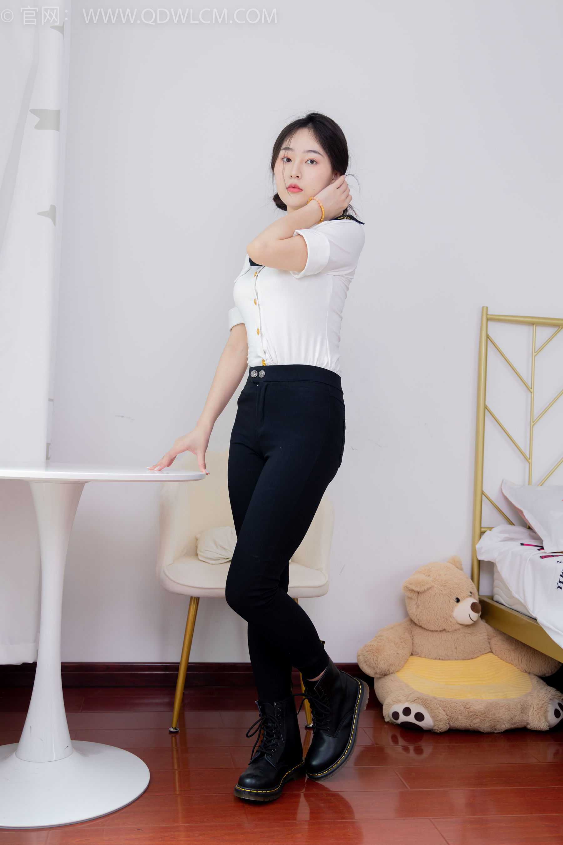 物恋传媒 No.1654 美兔 -晚风吹人醒