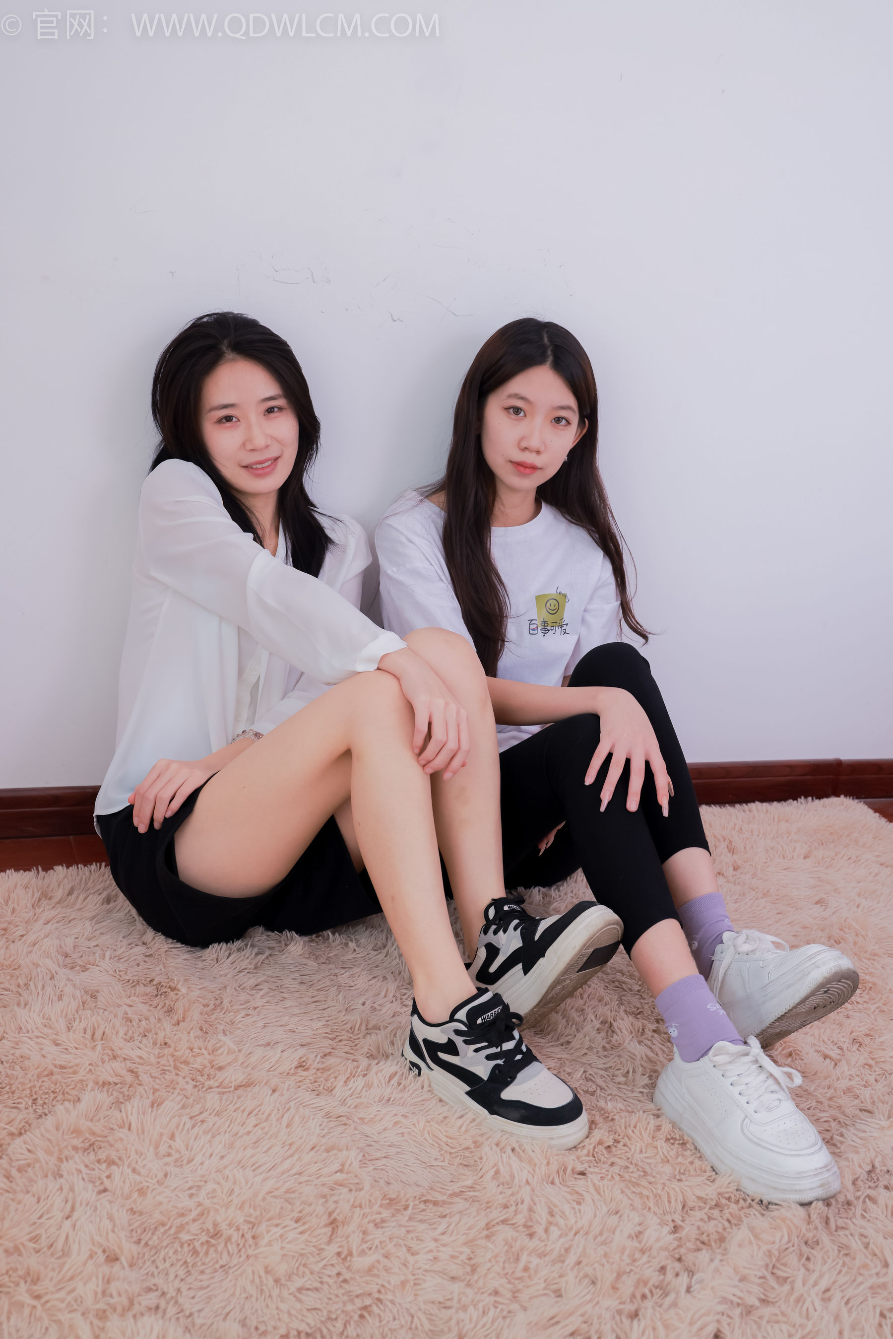 物恋传媒 No.1657 菜菜&纤纤 -闪烁的星星