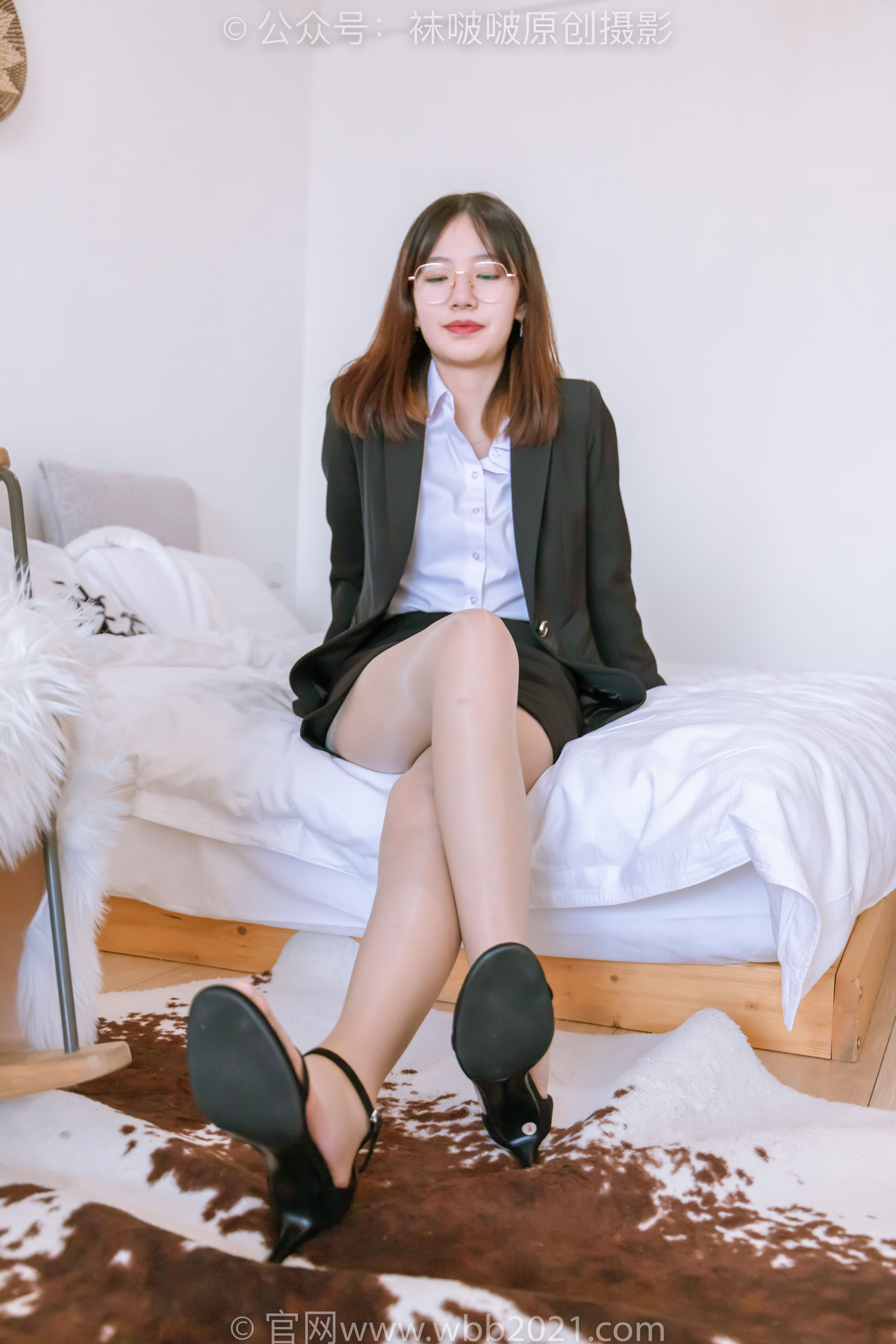 BoBoSocks袜啵啵 No.267 小甜豆 -高跟鞋、油亮肉丝、ol制服