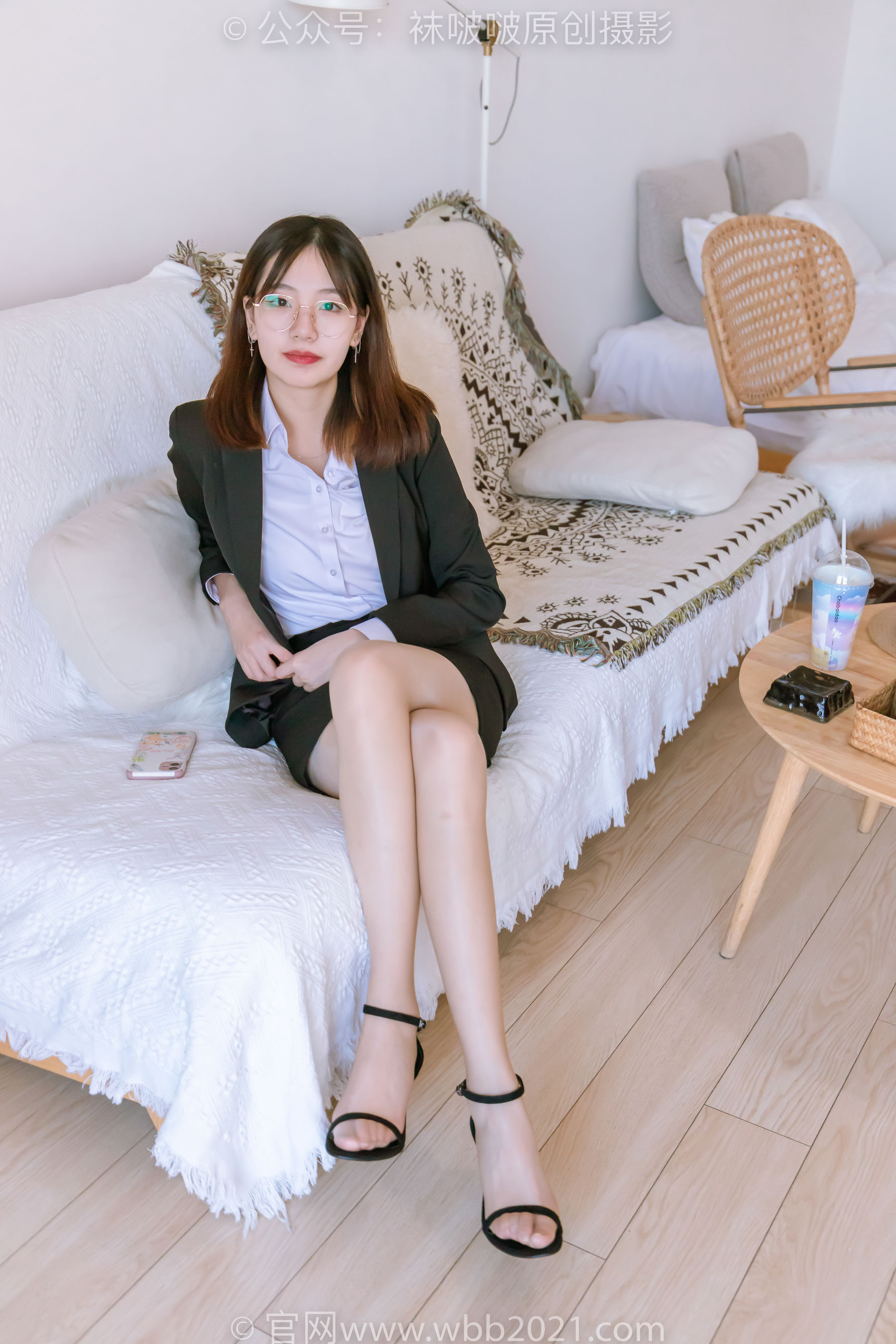 BoBoSocks袜啵啵 No.267 小甜豆 -高跟鞋、油亮肉丝、ol制服