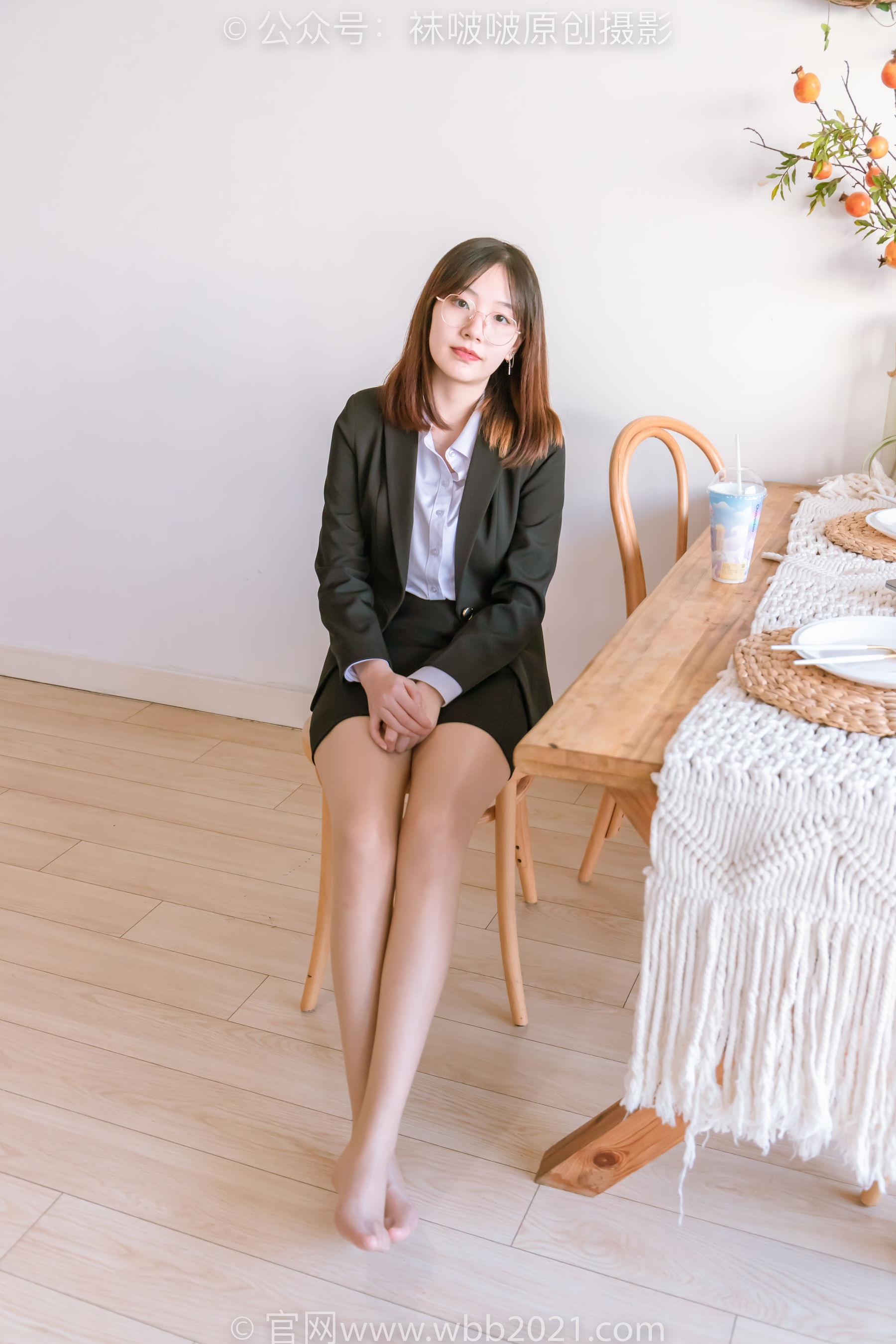 BoBoSocks袜啵啵 No.267 小甜豆 -高跟鞋、油亮肉丝、ol制服