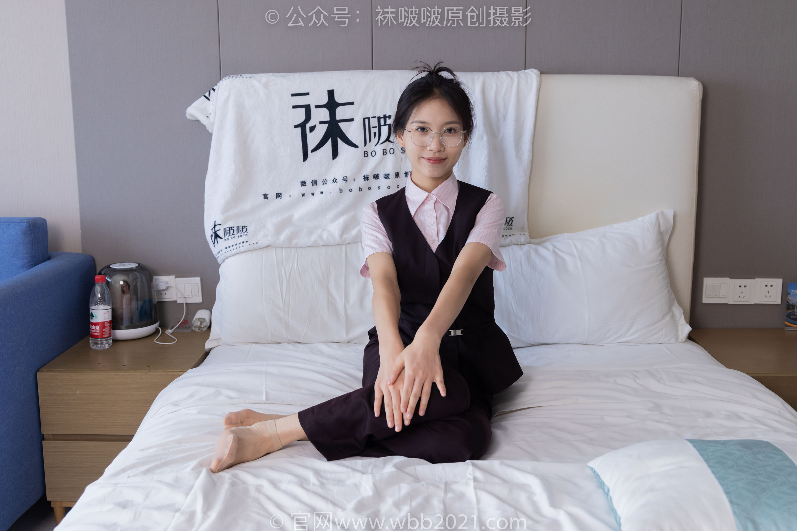 BoBoSocks袜啵啵 No.271 芝士 -平底鞋、短肉丝、银行制服