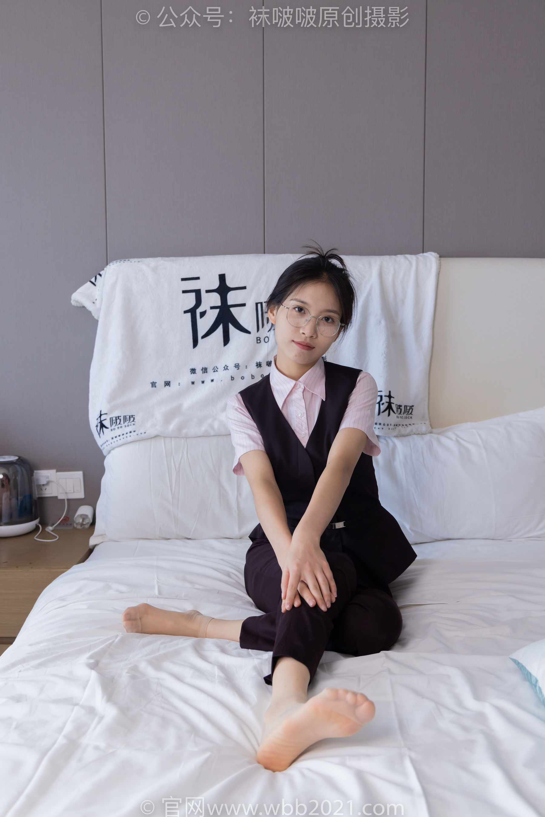 BoBoSocks袜啵啵 No.271 芝士 -平底鞋、短肉丝、银行制服