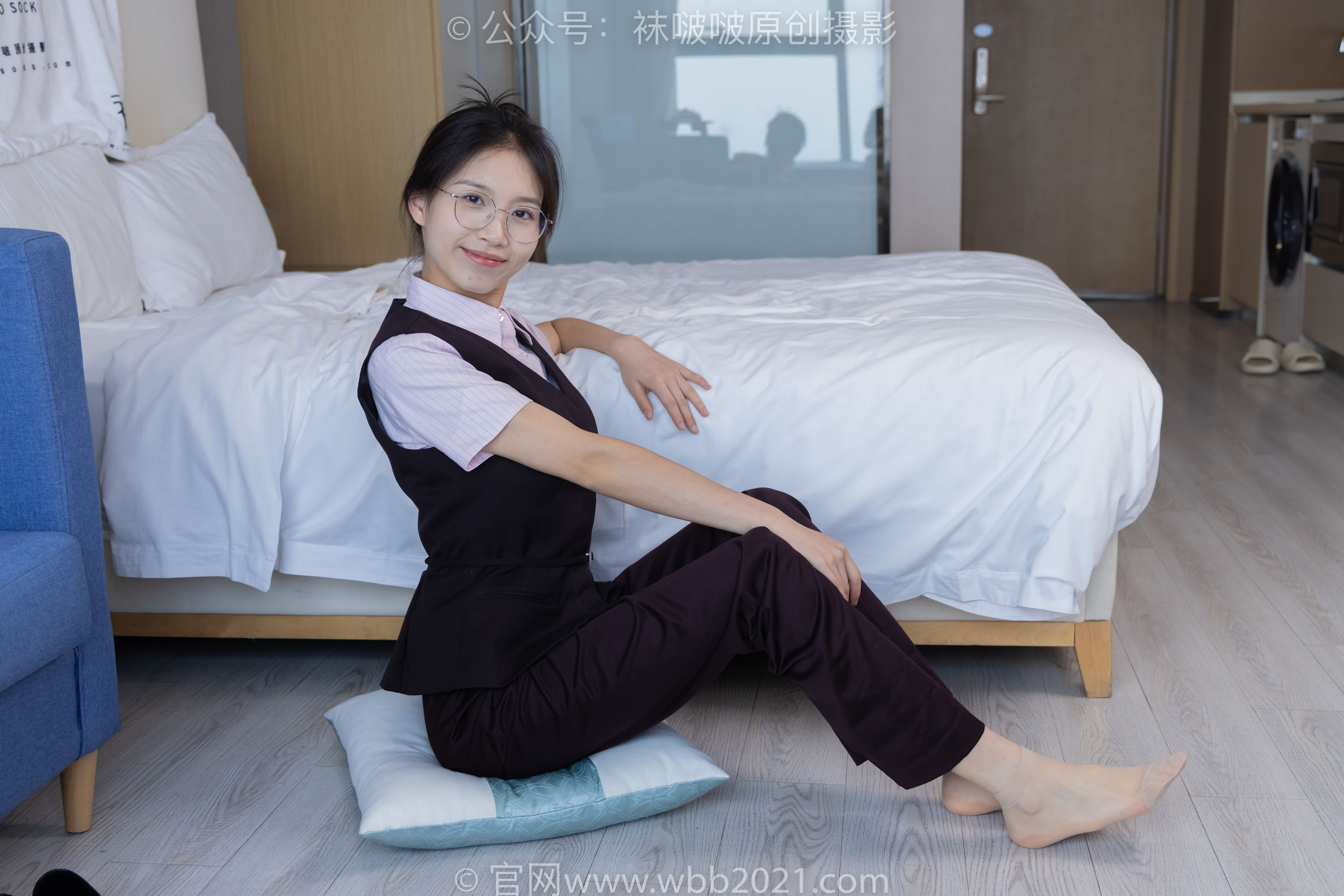 BoBoSocks袜啵啵 No.271 芝士 -平底鞋、短肉丝、银行制服