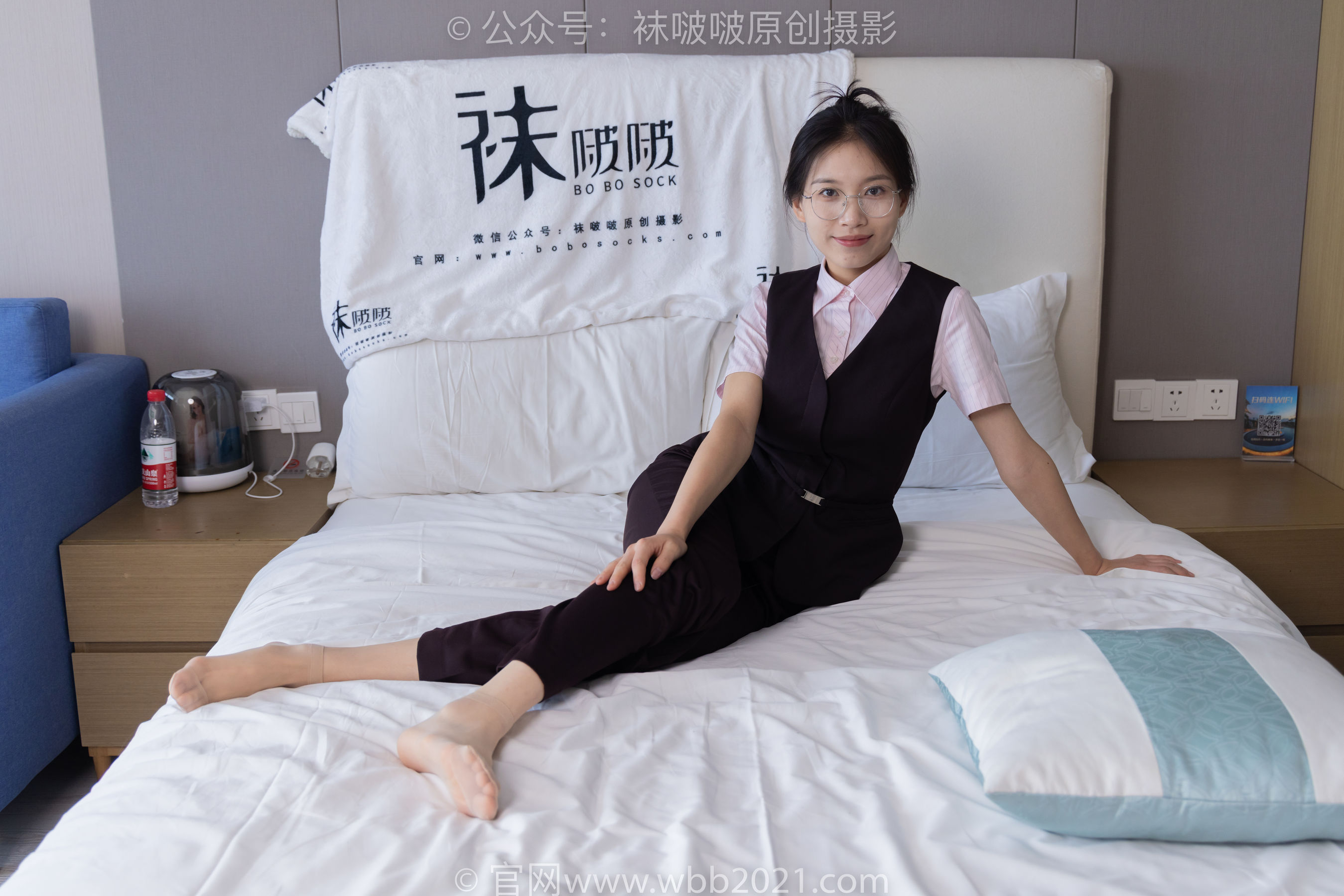 BoBoSocks袜啵啵 No.271 芝士 -平底鞋、短肉丝、银行制服
