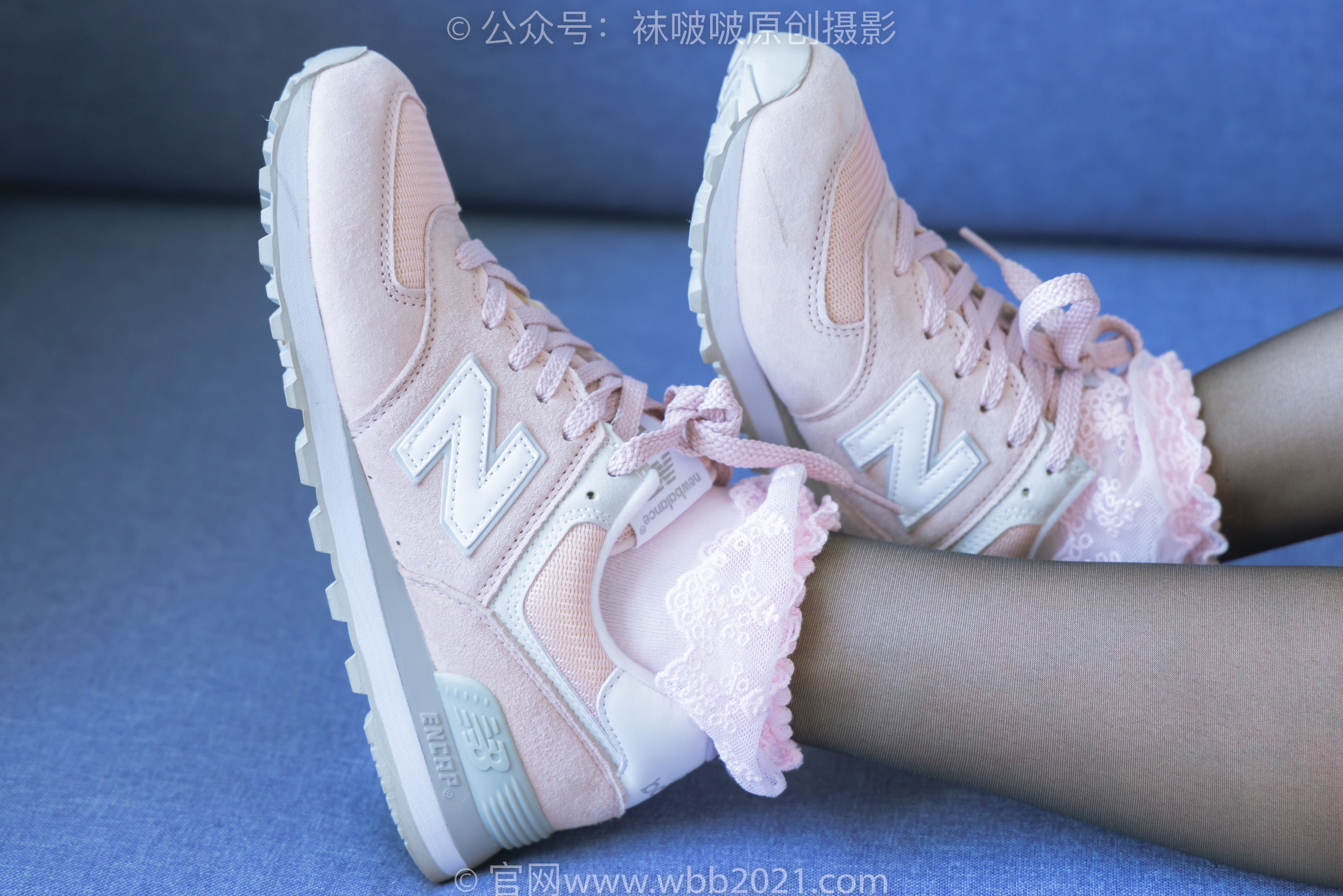 BoBoSocks袜啵啵 No.273 小沫 -运动鞋、粉色棉袜、黑丝