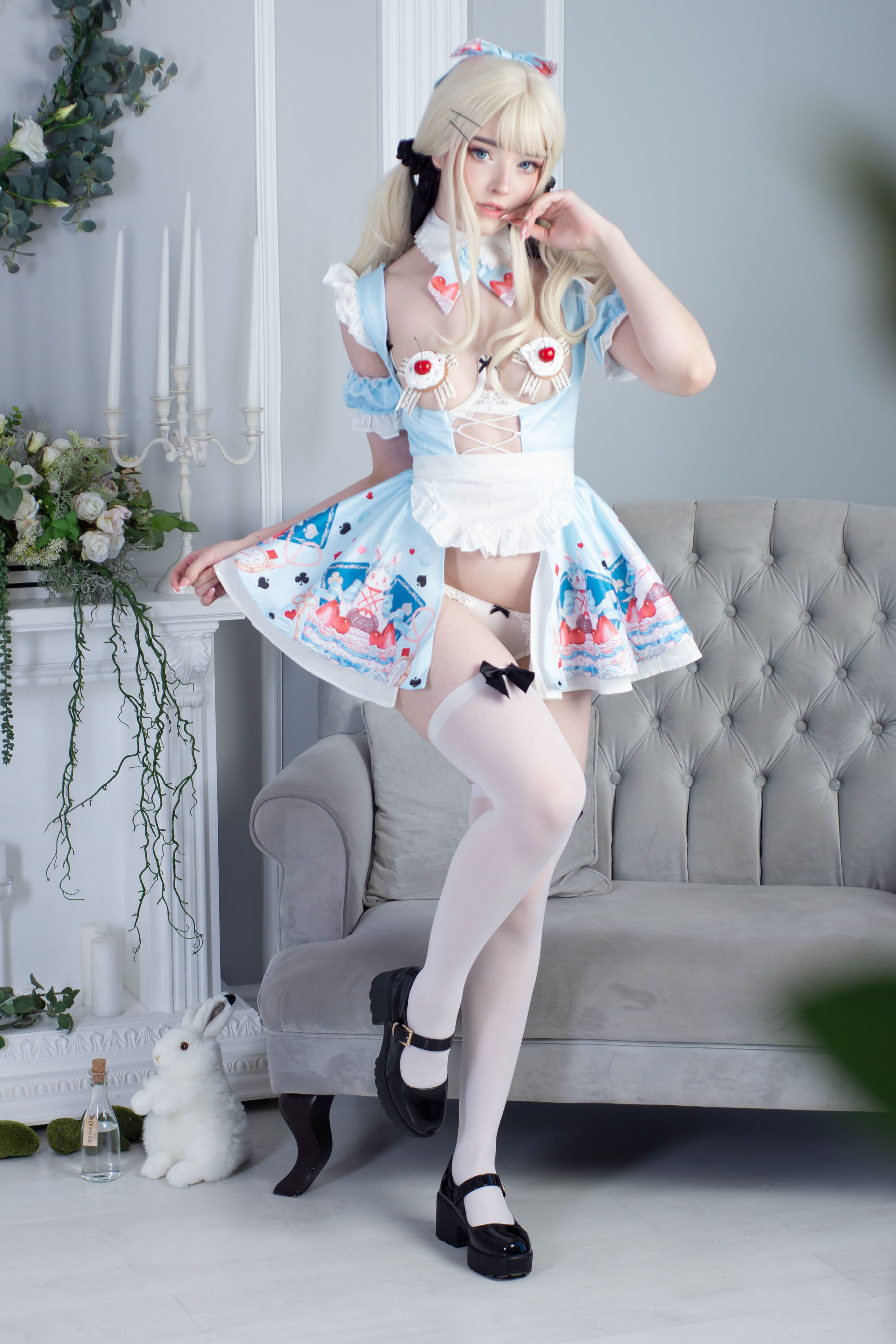 Candy Ball - Alice in Easterland