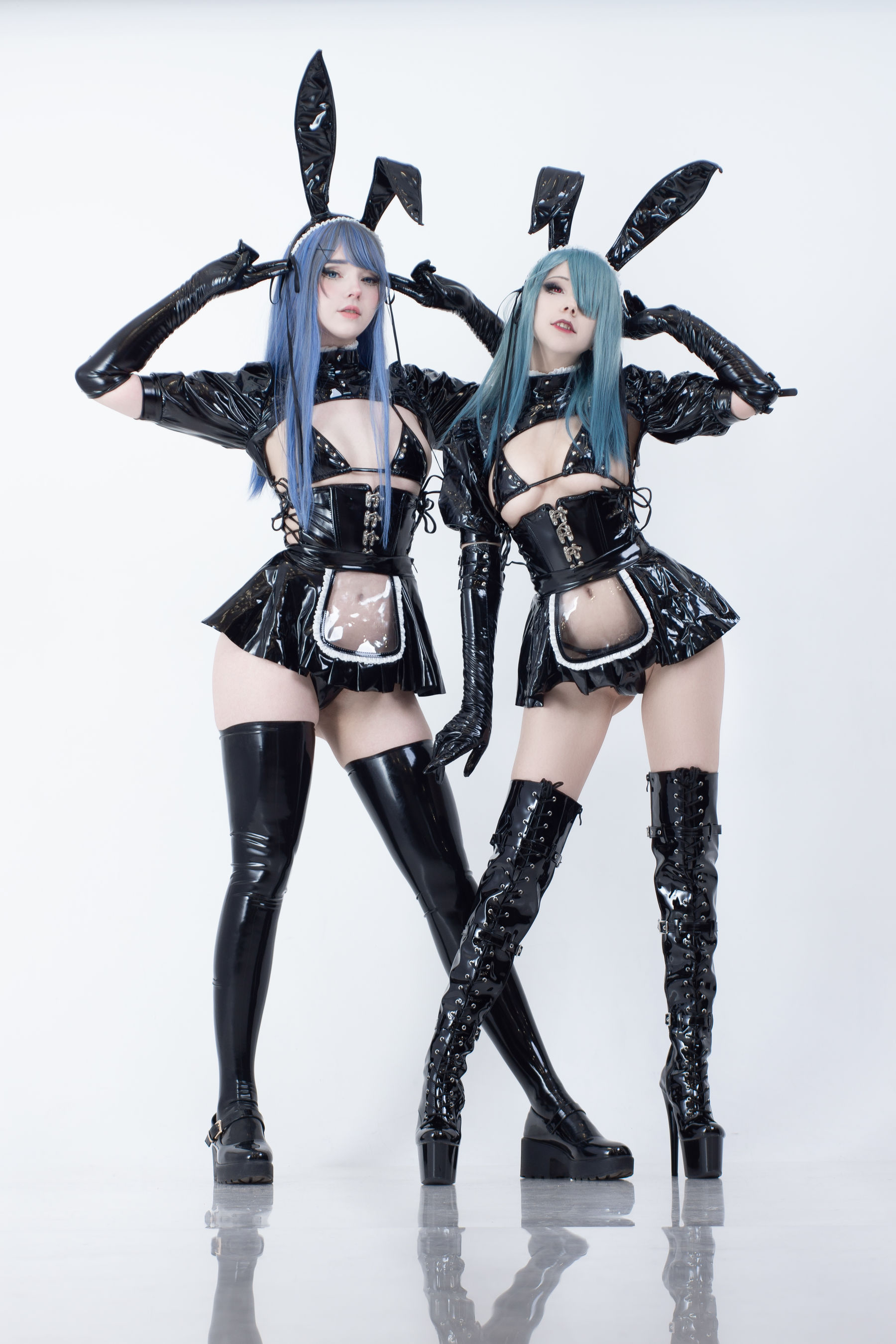 Candy Ball - Latex Bunny Twins