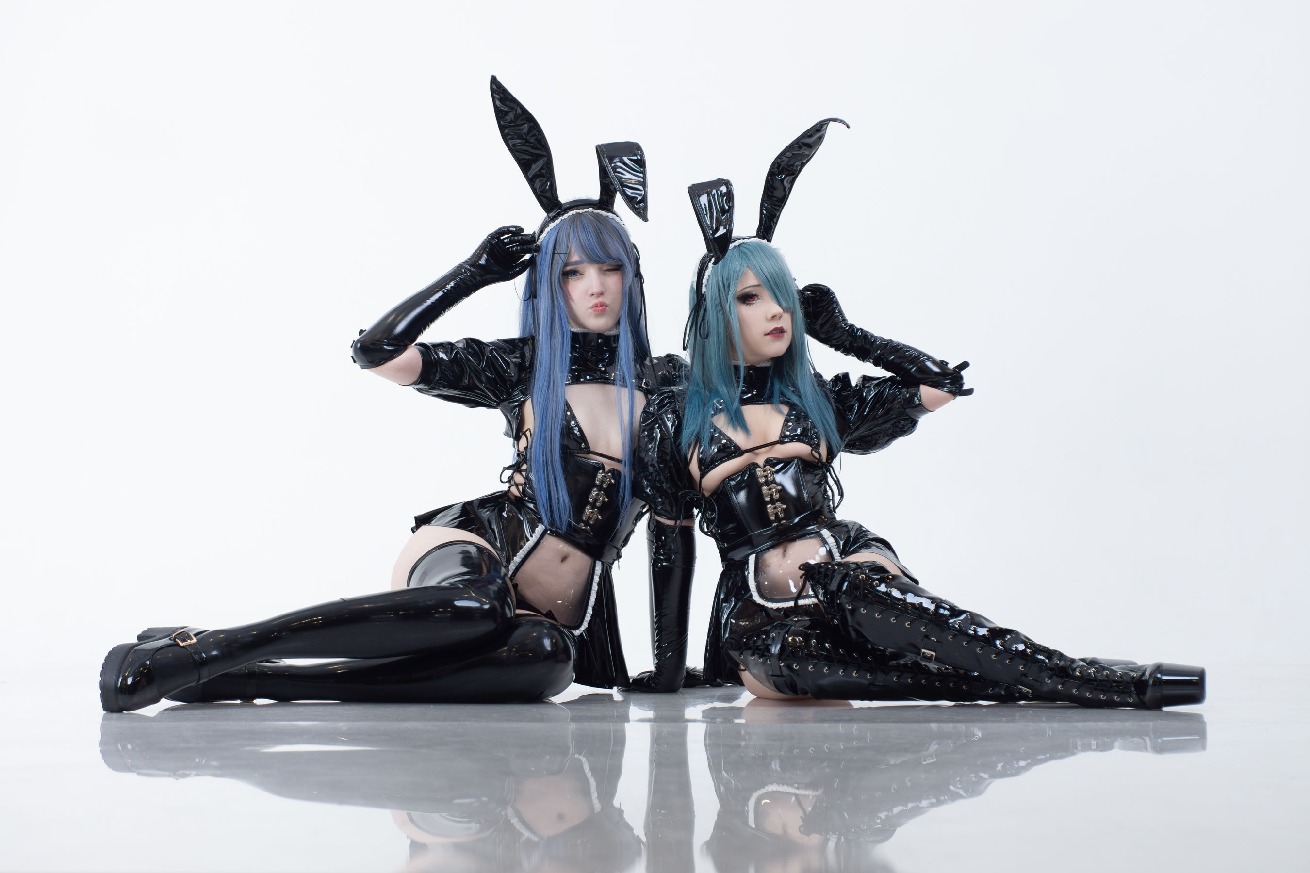 Candy Ball - Latex Bunny Twins