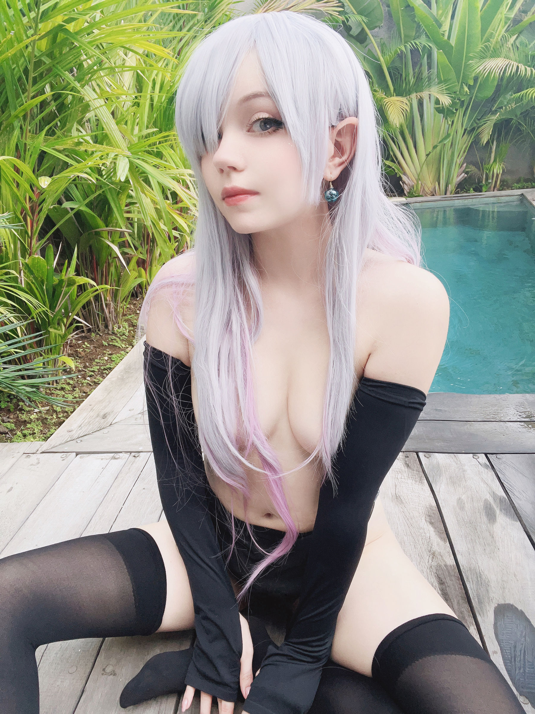 Caticornplay - Elizabeth