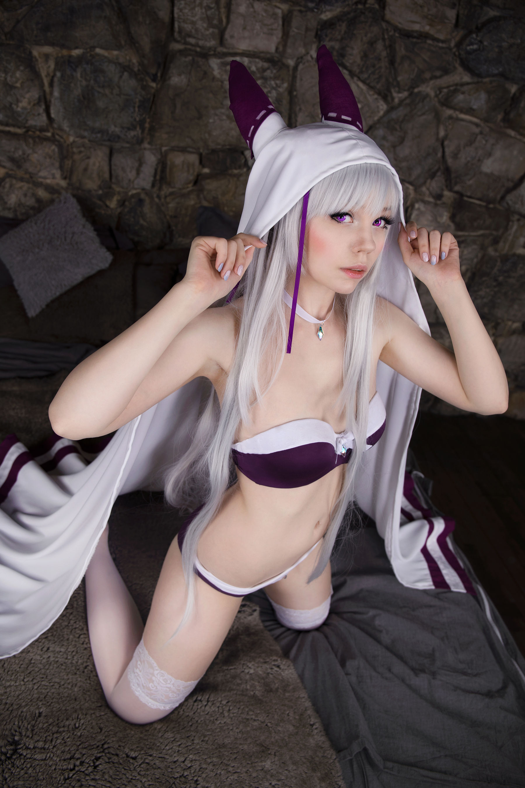 Caticornplay - Emilia