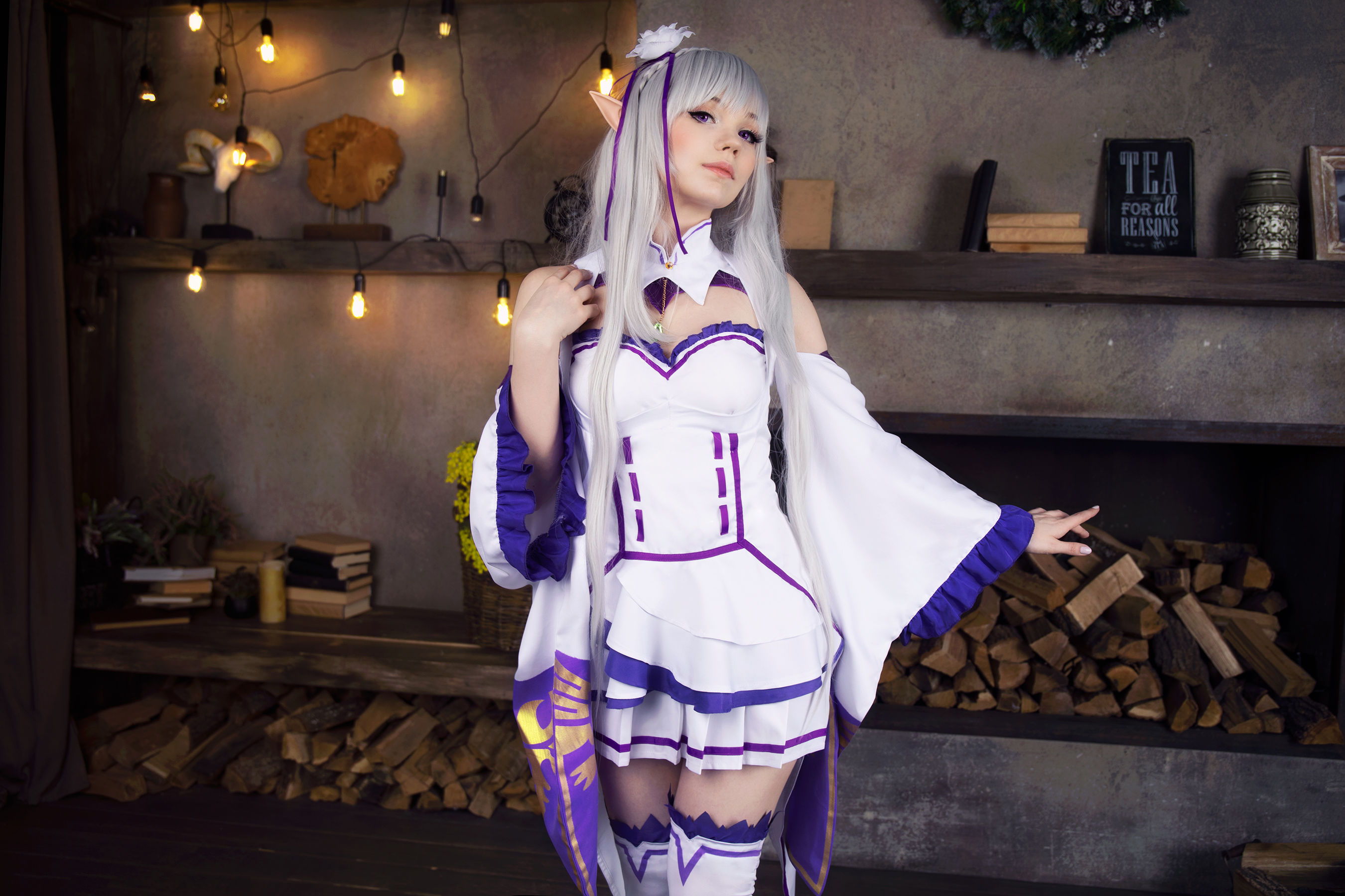 Caticornplay - Emilia