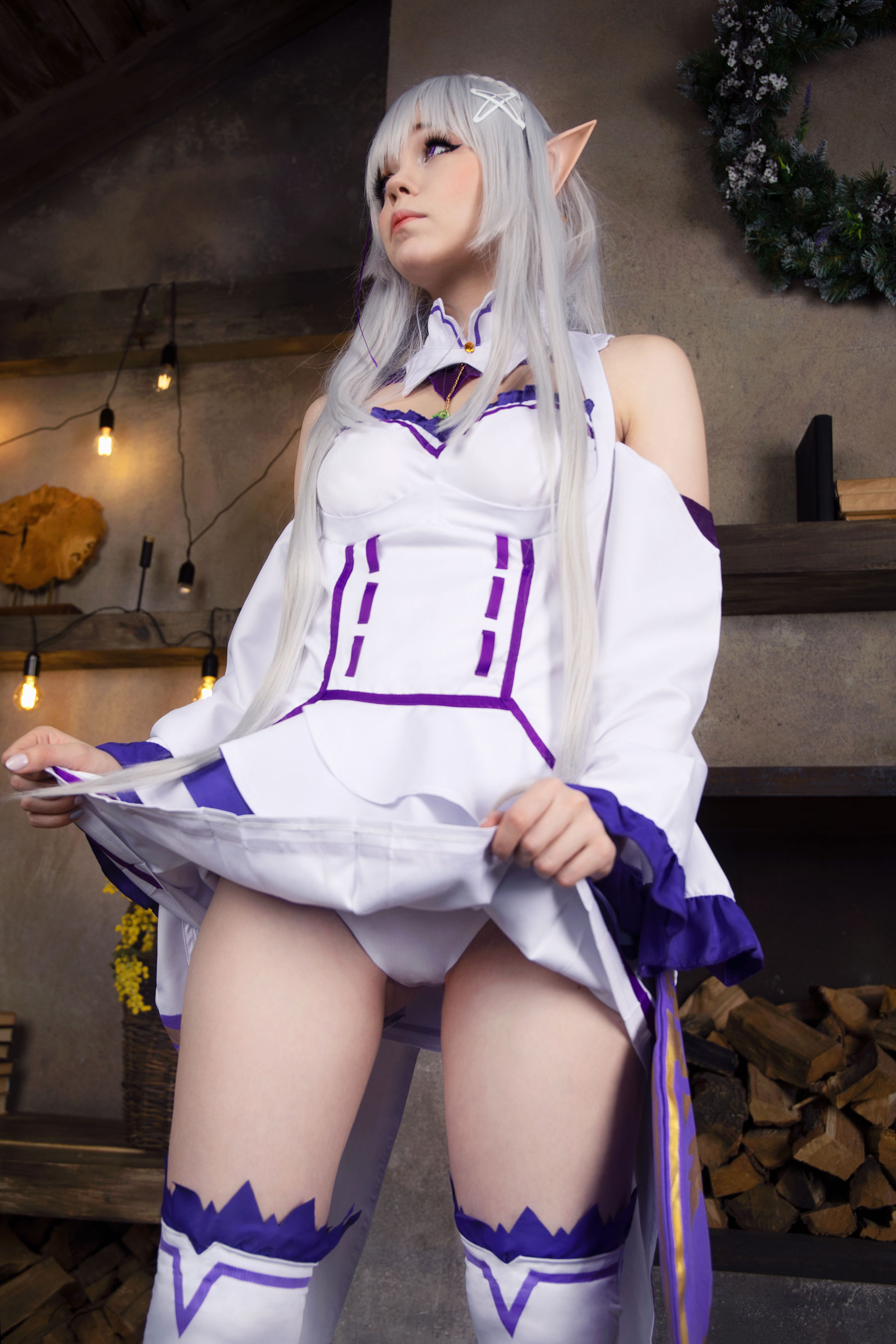 Caticornplay - Emilia