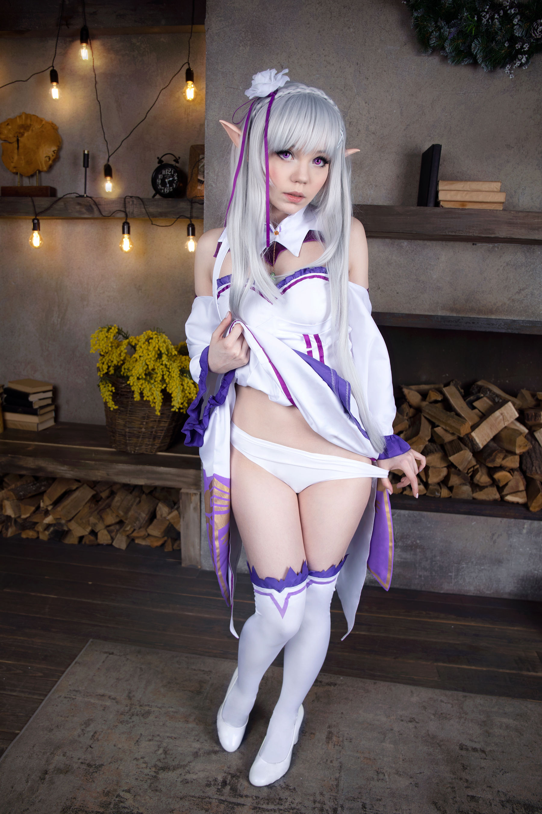 Caticornplay - Emilia