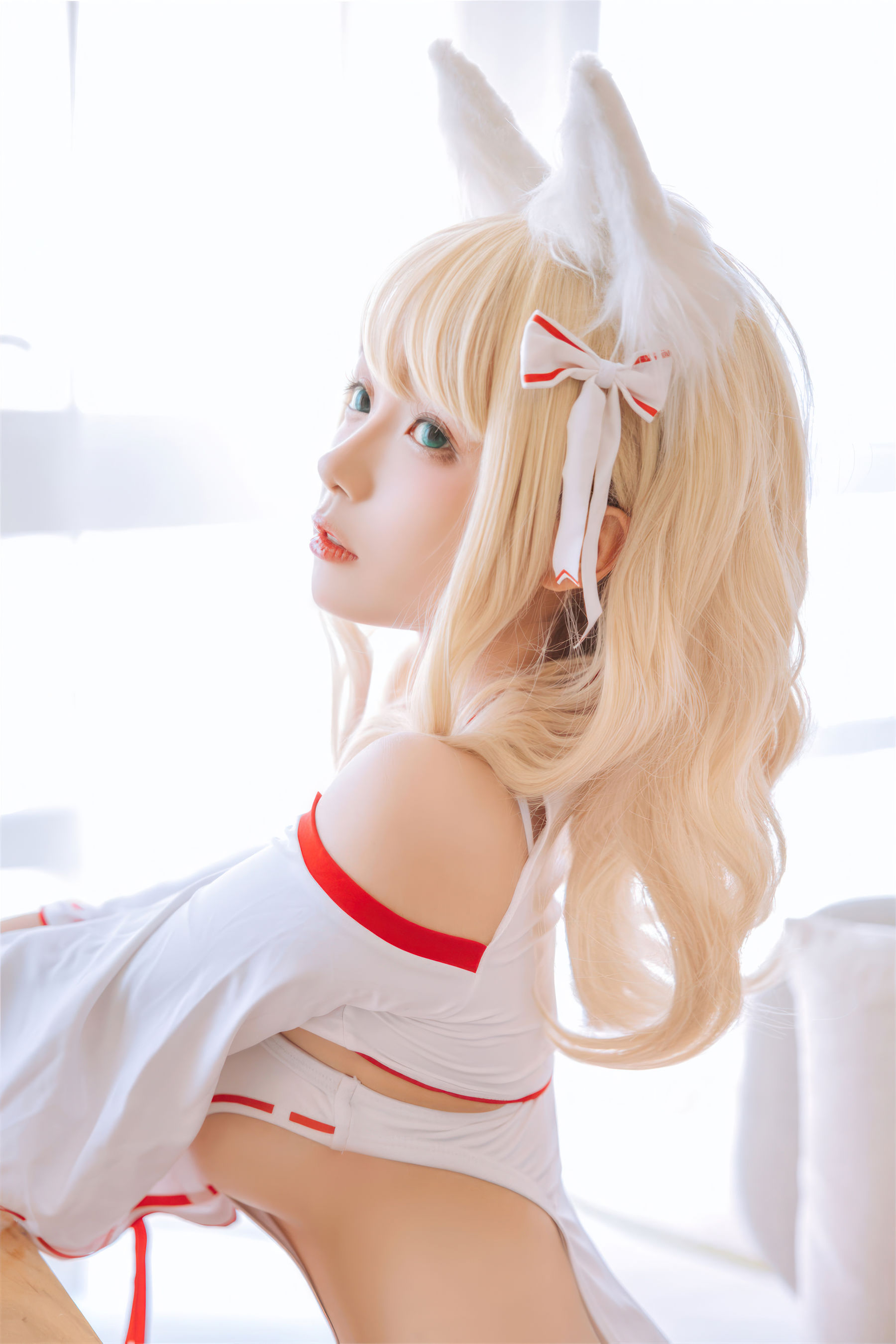 Cosplay日奈娇 - 小狐狸巫女