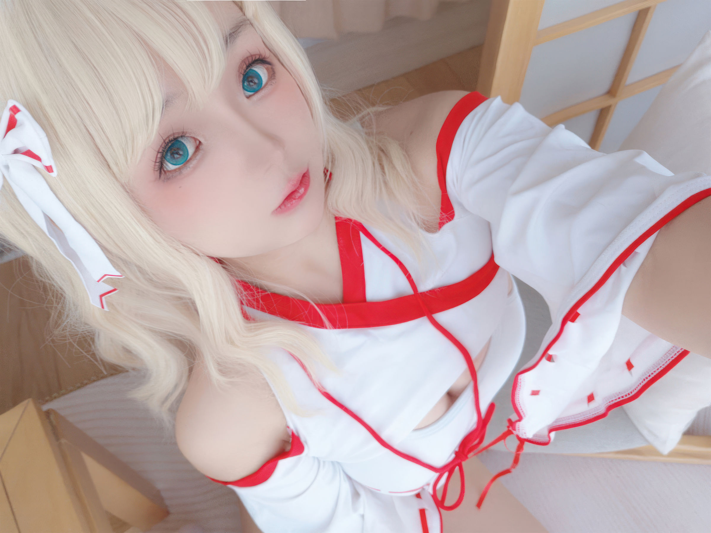 Cosplay日奈娇 - 小狐狸巫女