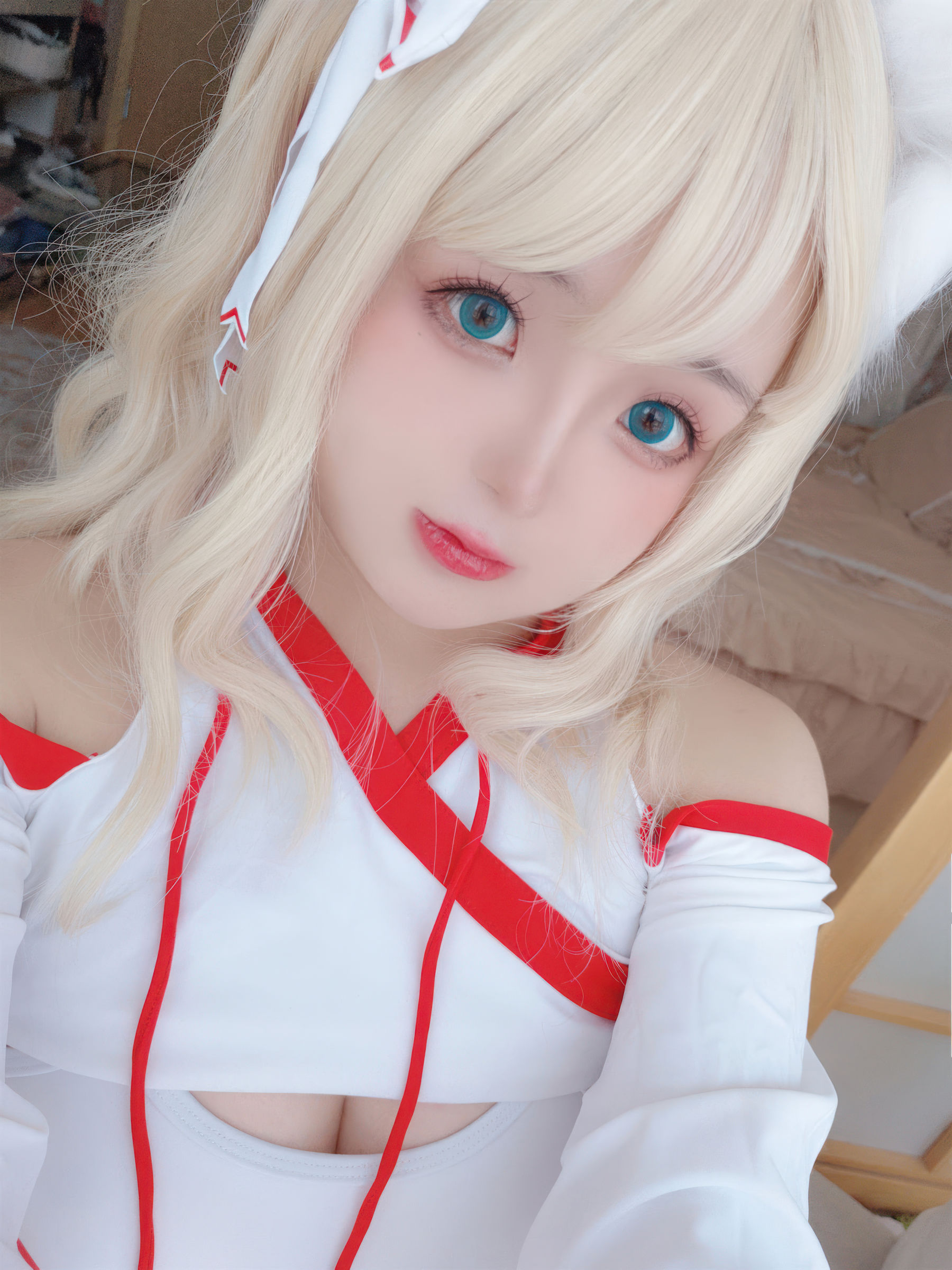 Cosplay日奈娇 - 小狐狸巫女