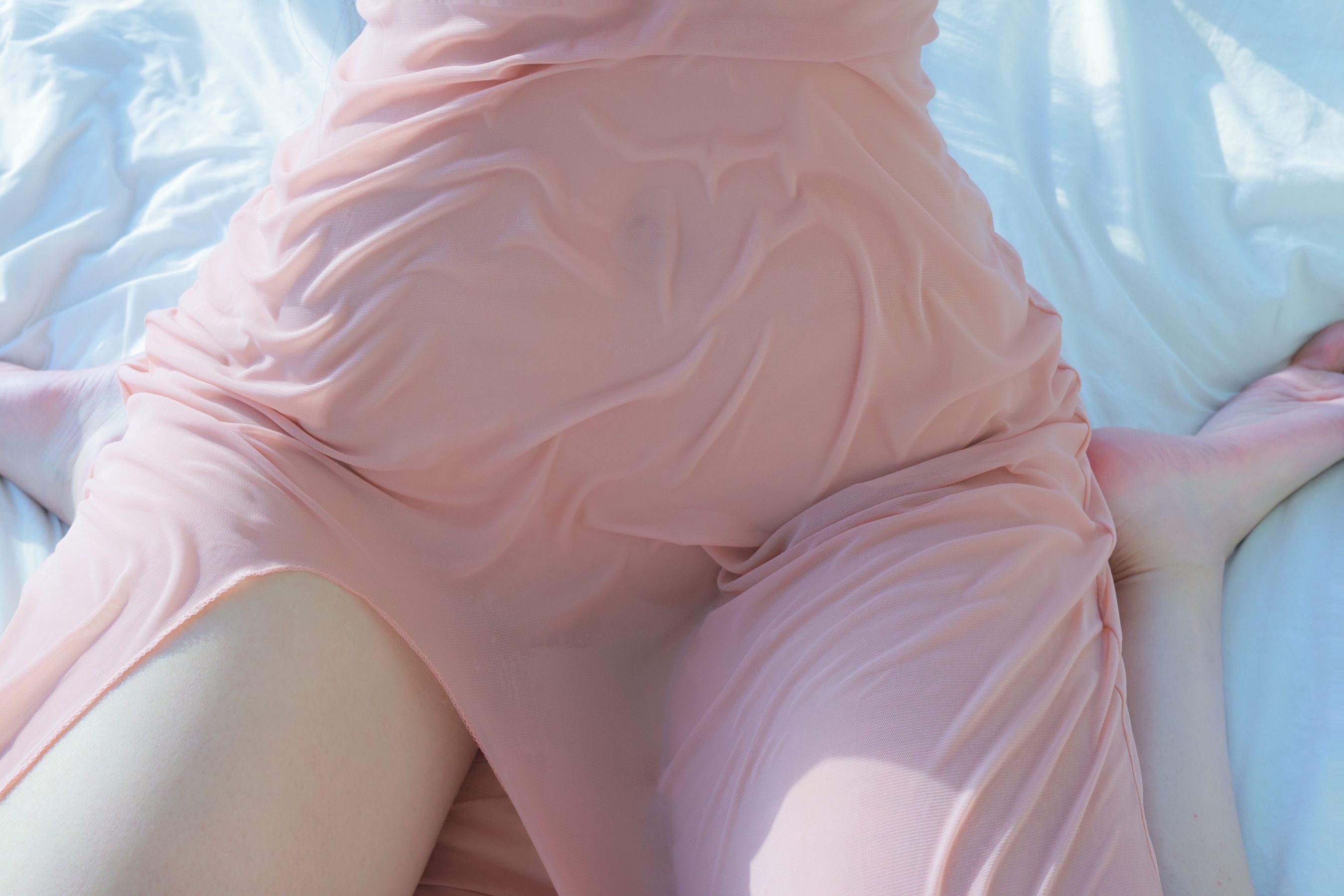 Dongeuran - Seethrough Slip