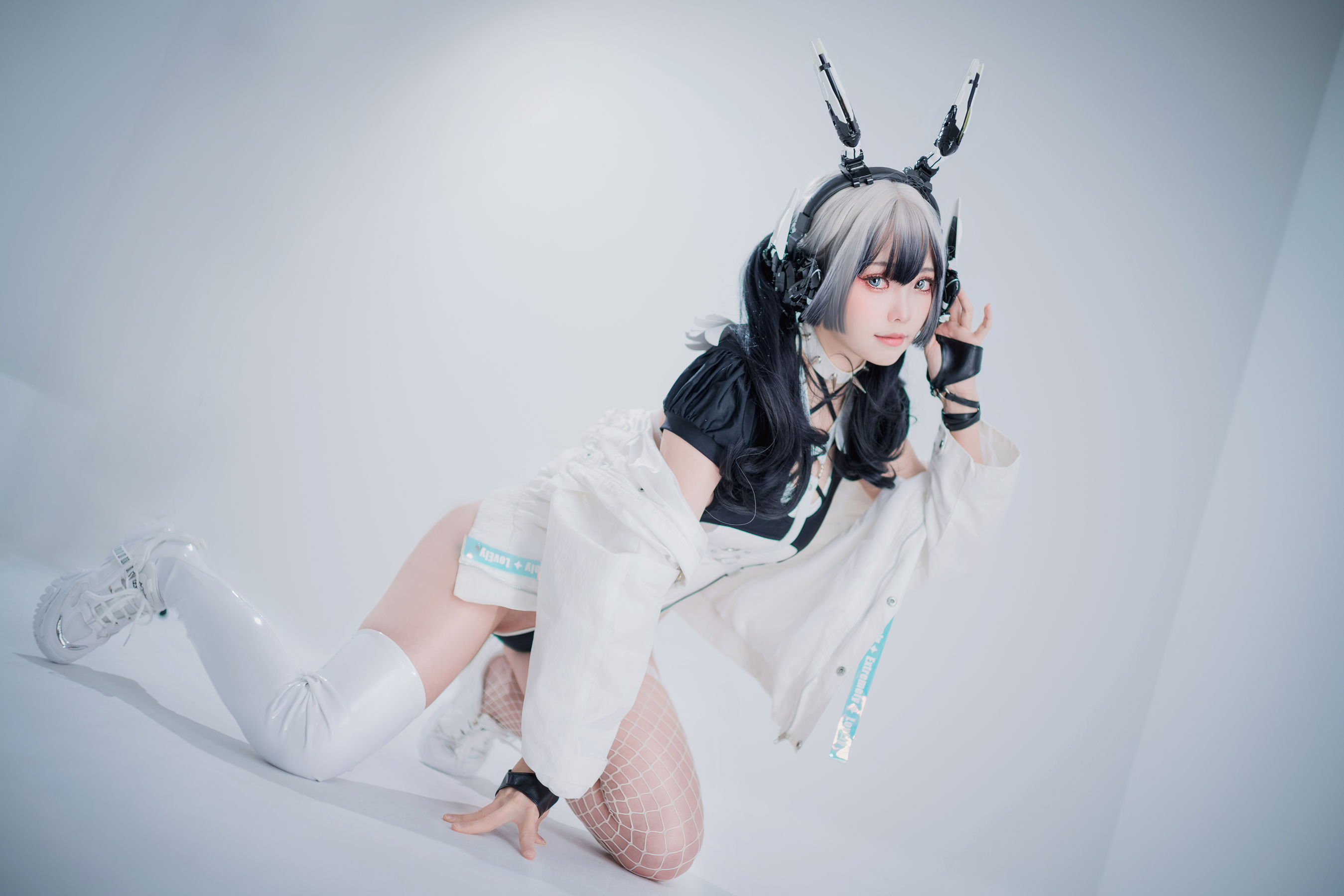 Ely_eee(ElyEE子) - CyberGirl Blanche