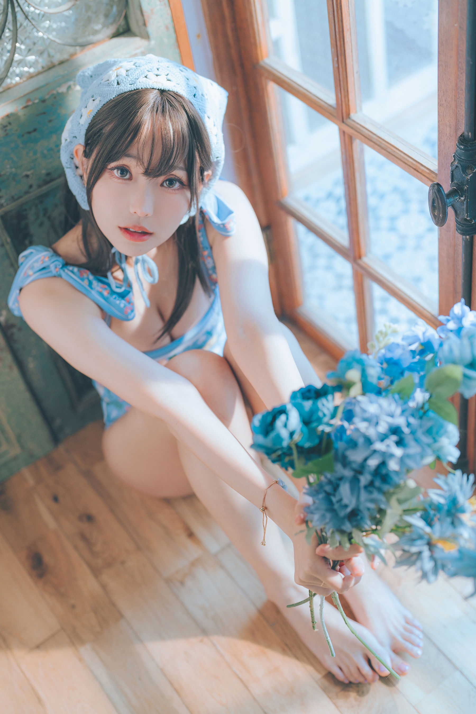 Ely_eee(ElyEE子) - 復古水藍花