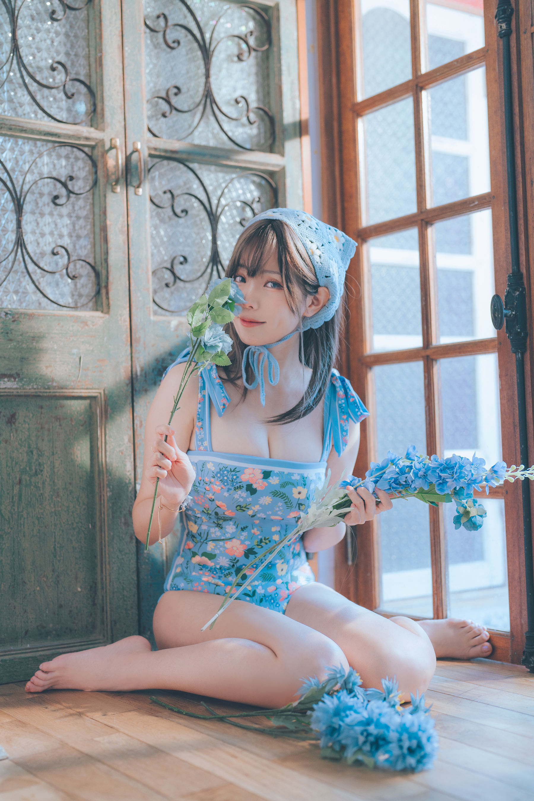 Ely_eee(ElyEE子) - 復古水藍花