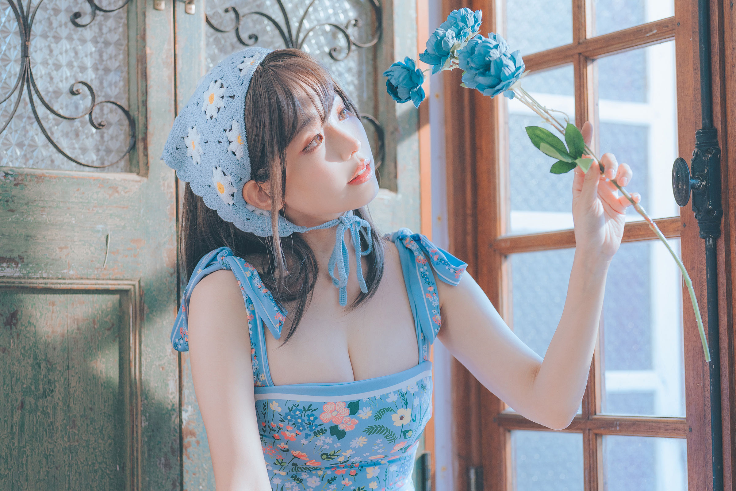 Ely_eee(ElyEE子) - 復古水藍花