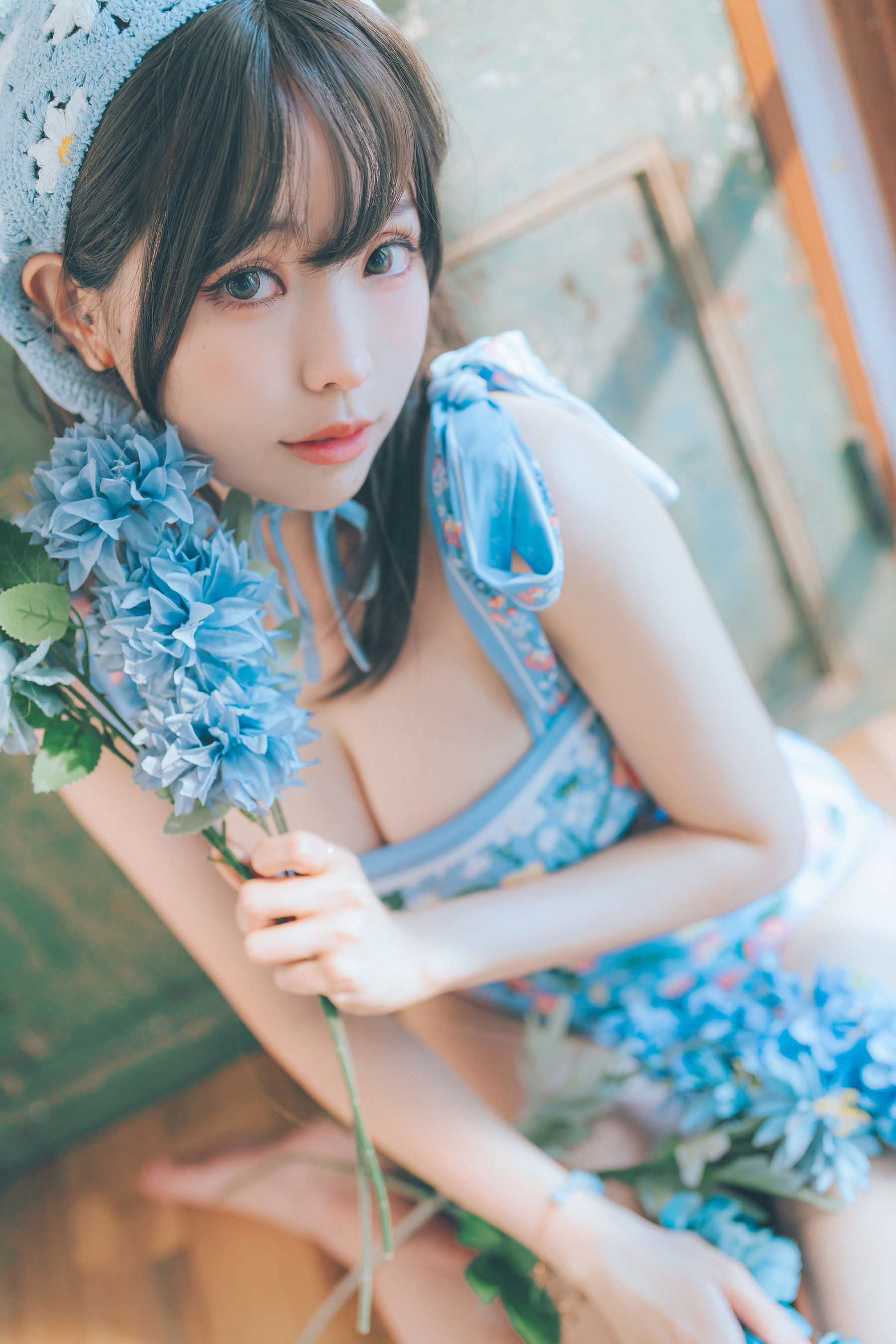 Ely_eee(ElyEE子) - 復古水藍花