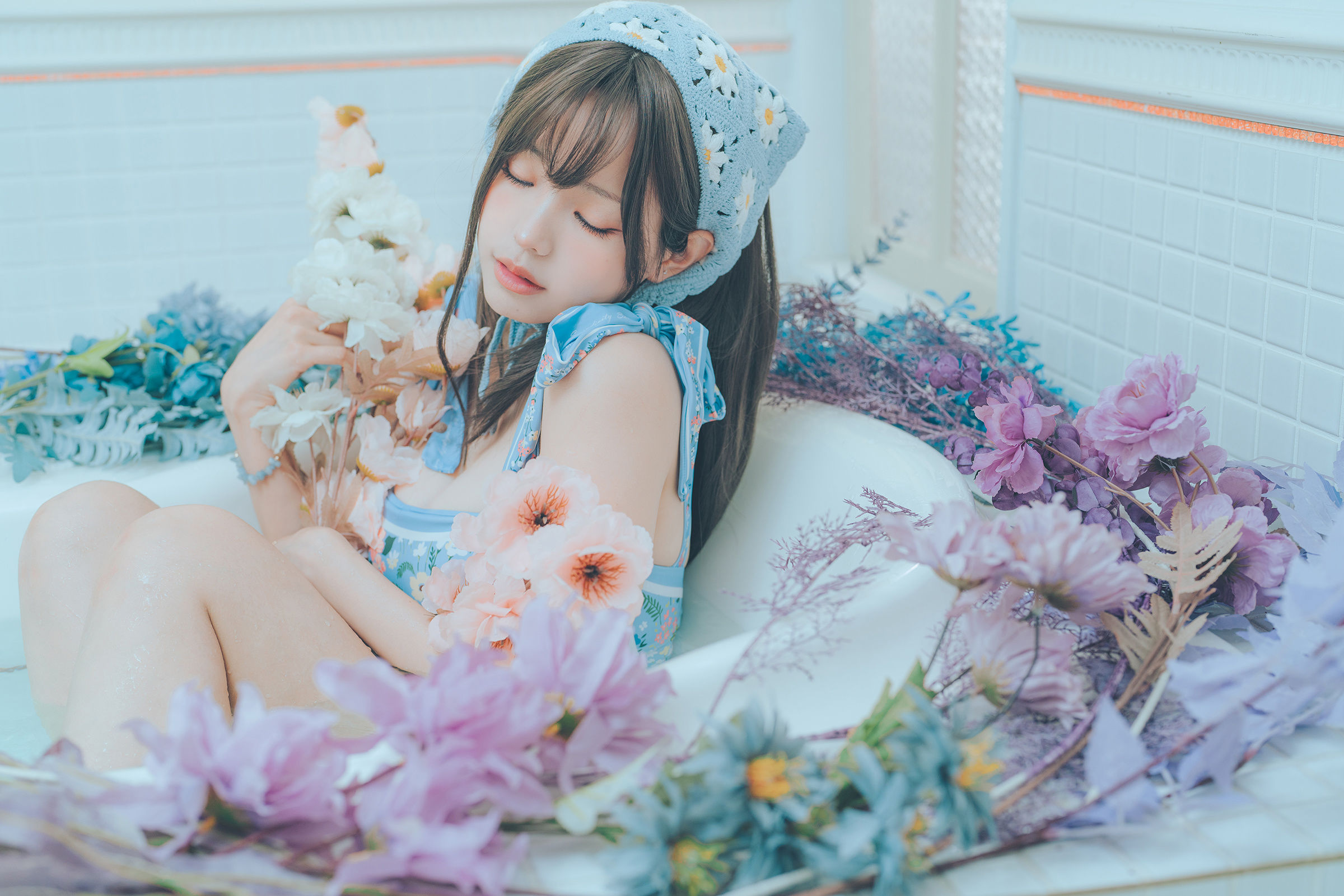 Ely_eee(ElyEE子) - 復古水藍花
