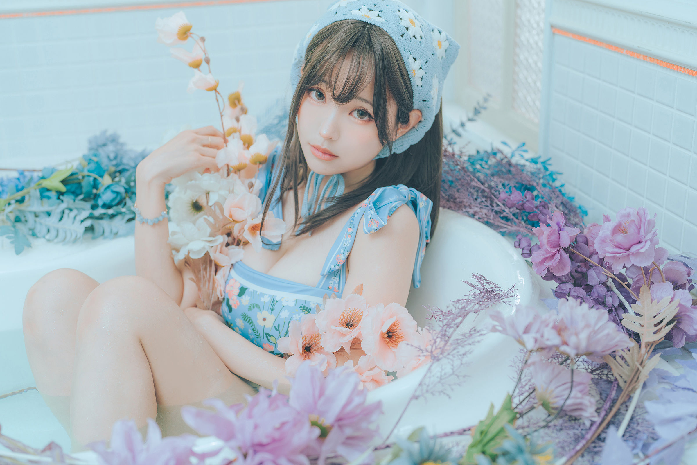 Ely_eee(ElyEE子) - 復古水藍花