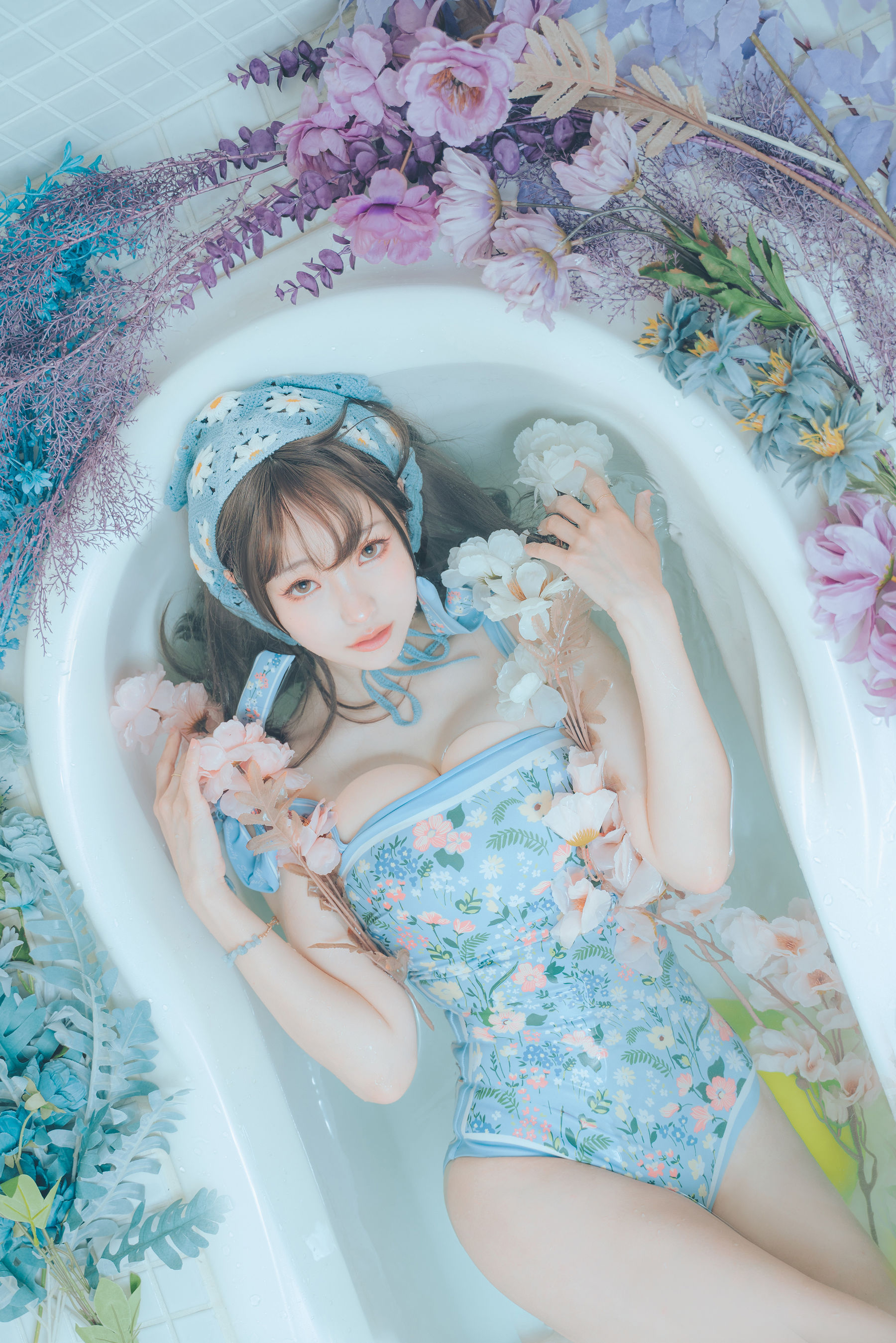 Ely_eee(ElyEE子) - 復古水藍花
